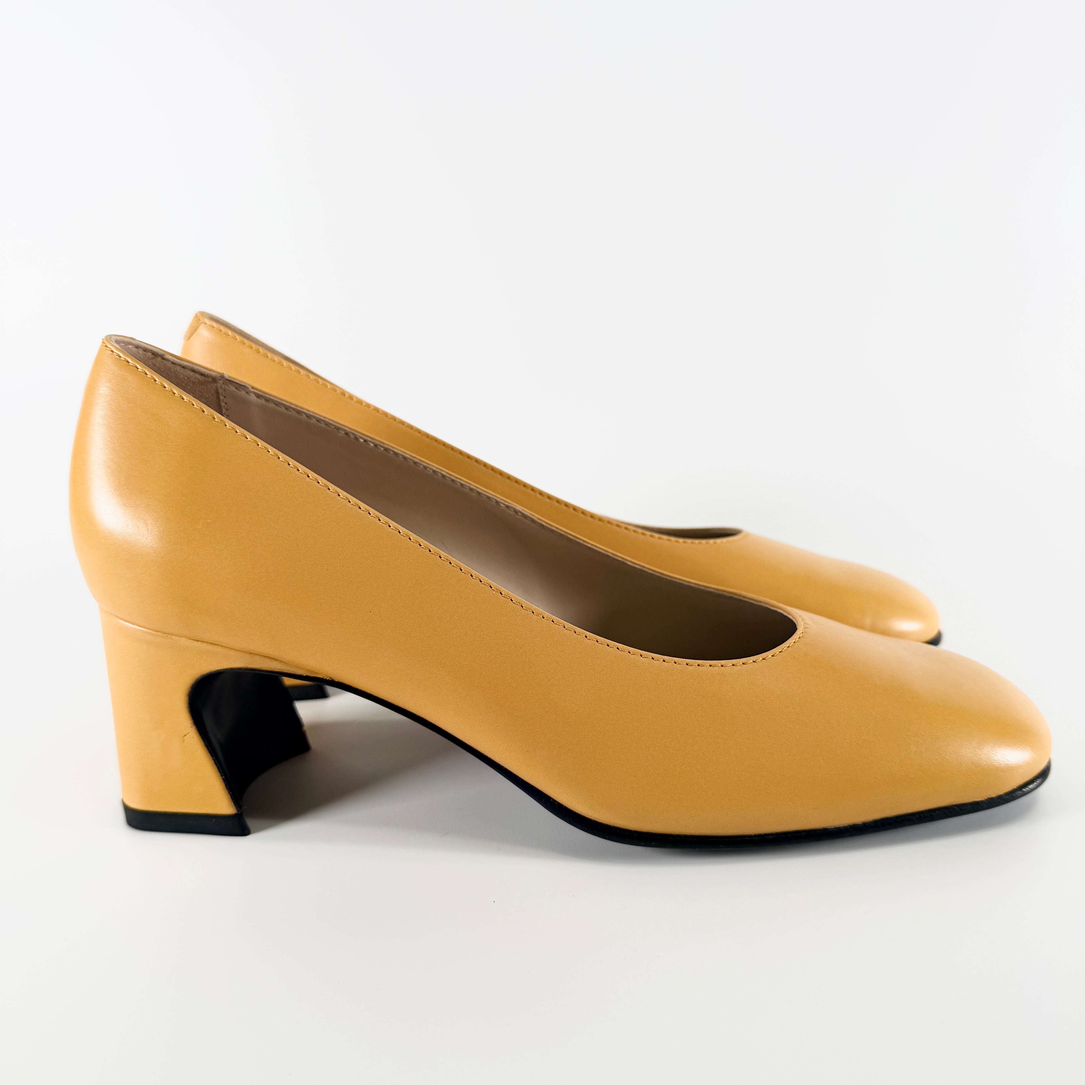 2605 secondhand TOD'S Shoes pumps Yellow /#37/ Women's / leather
