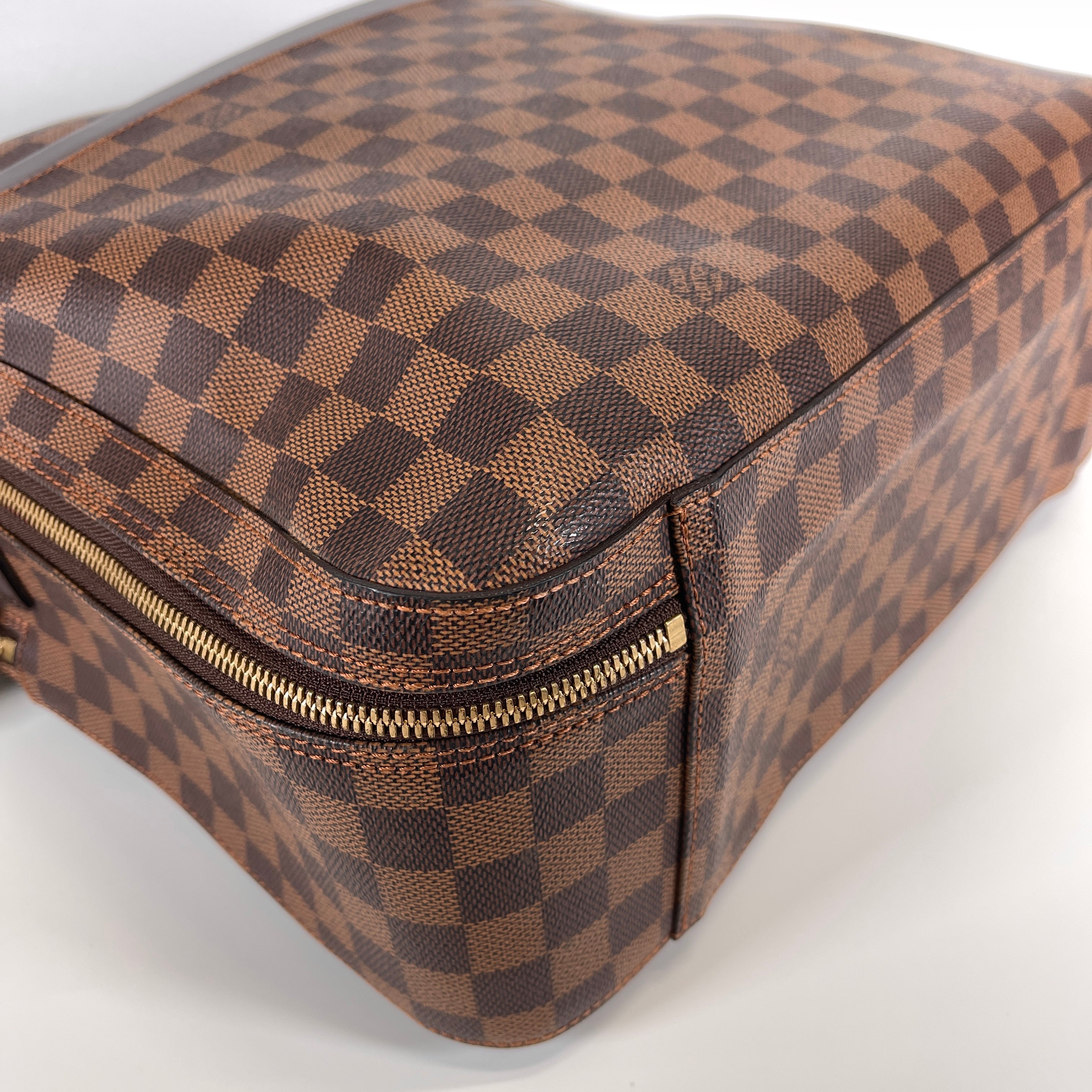 2604 secondhand LV Damier Do