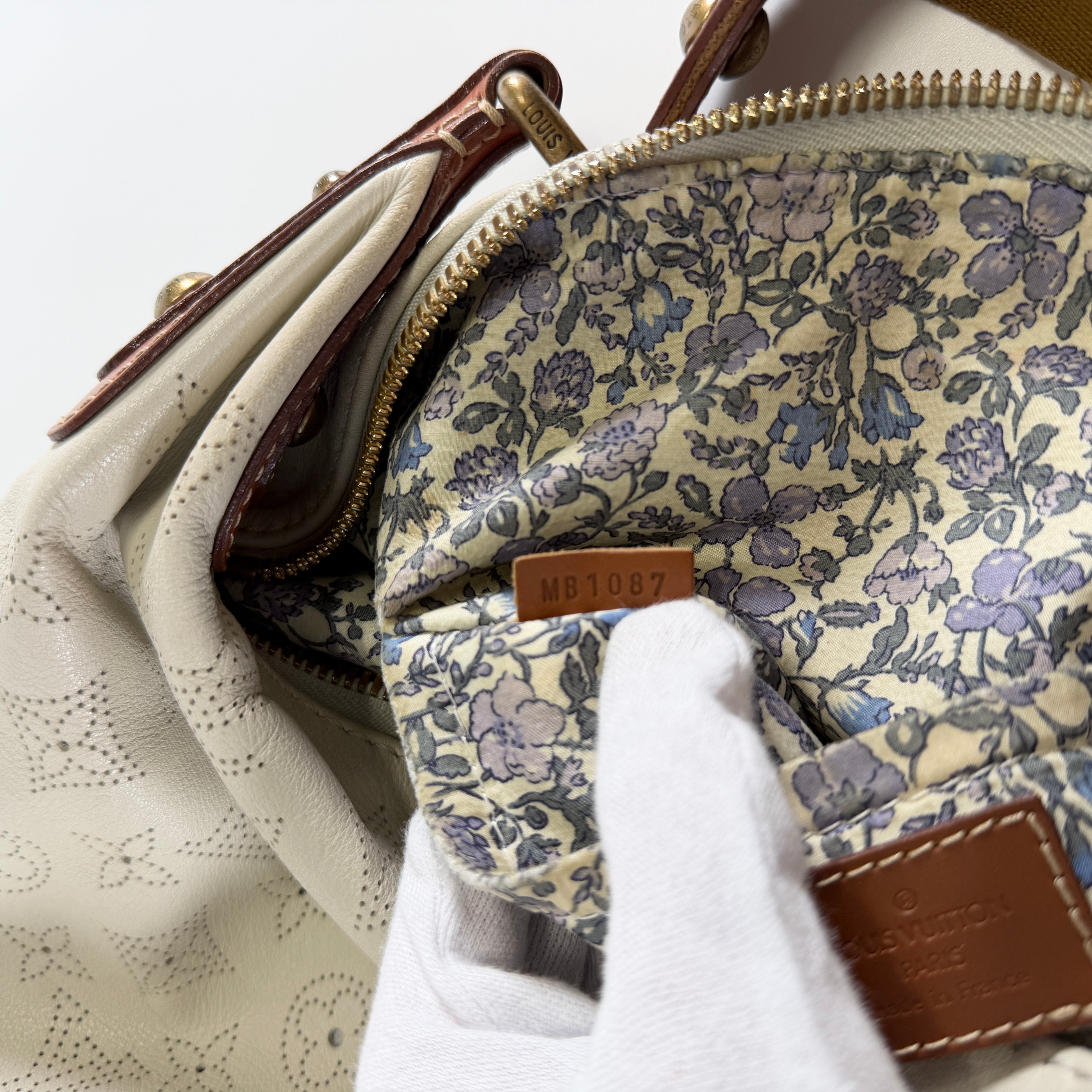 2607 secondhand LV Mahina Onata GM M95460 MB1087 white × Brown