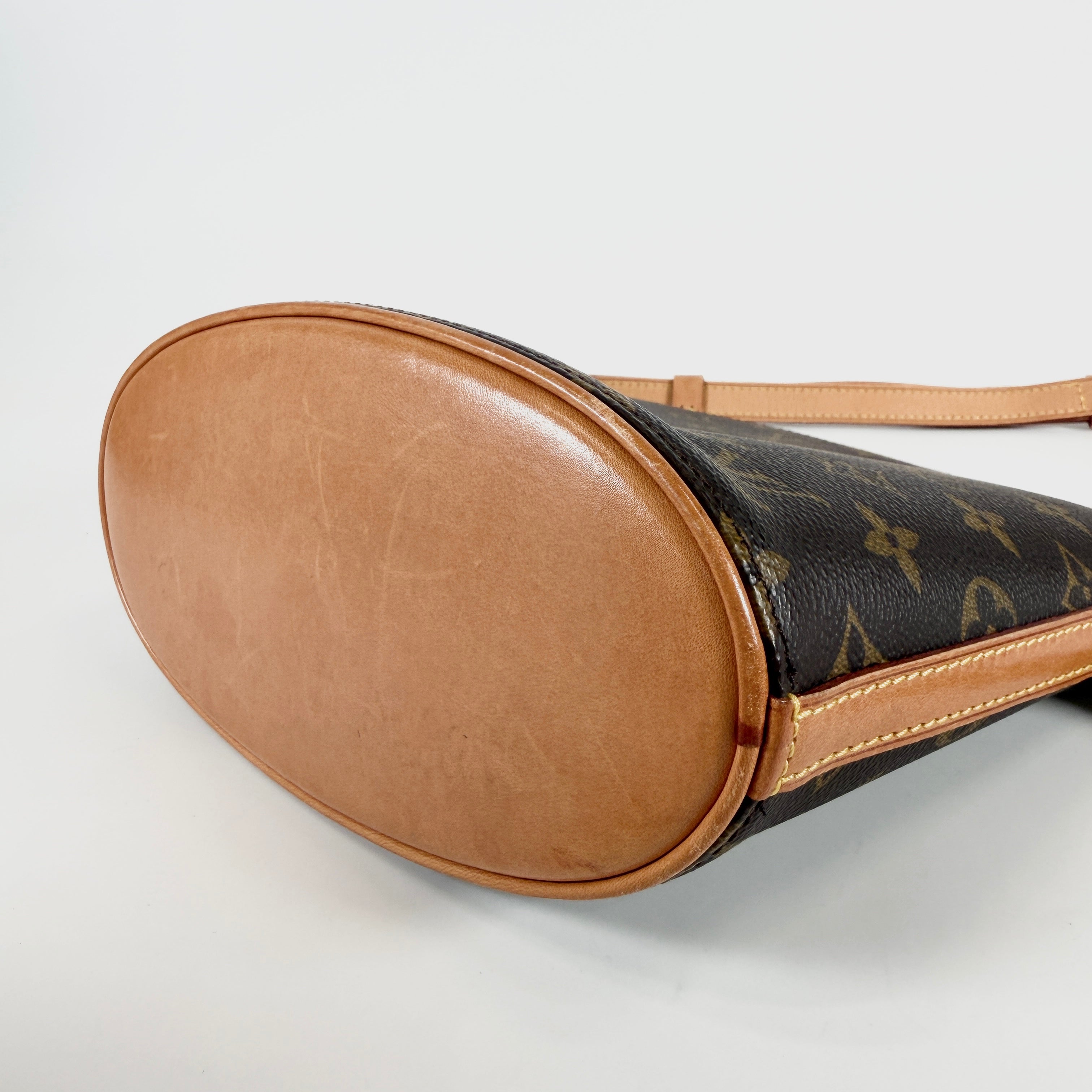 2606 secondhand LV Monogram Drouo