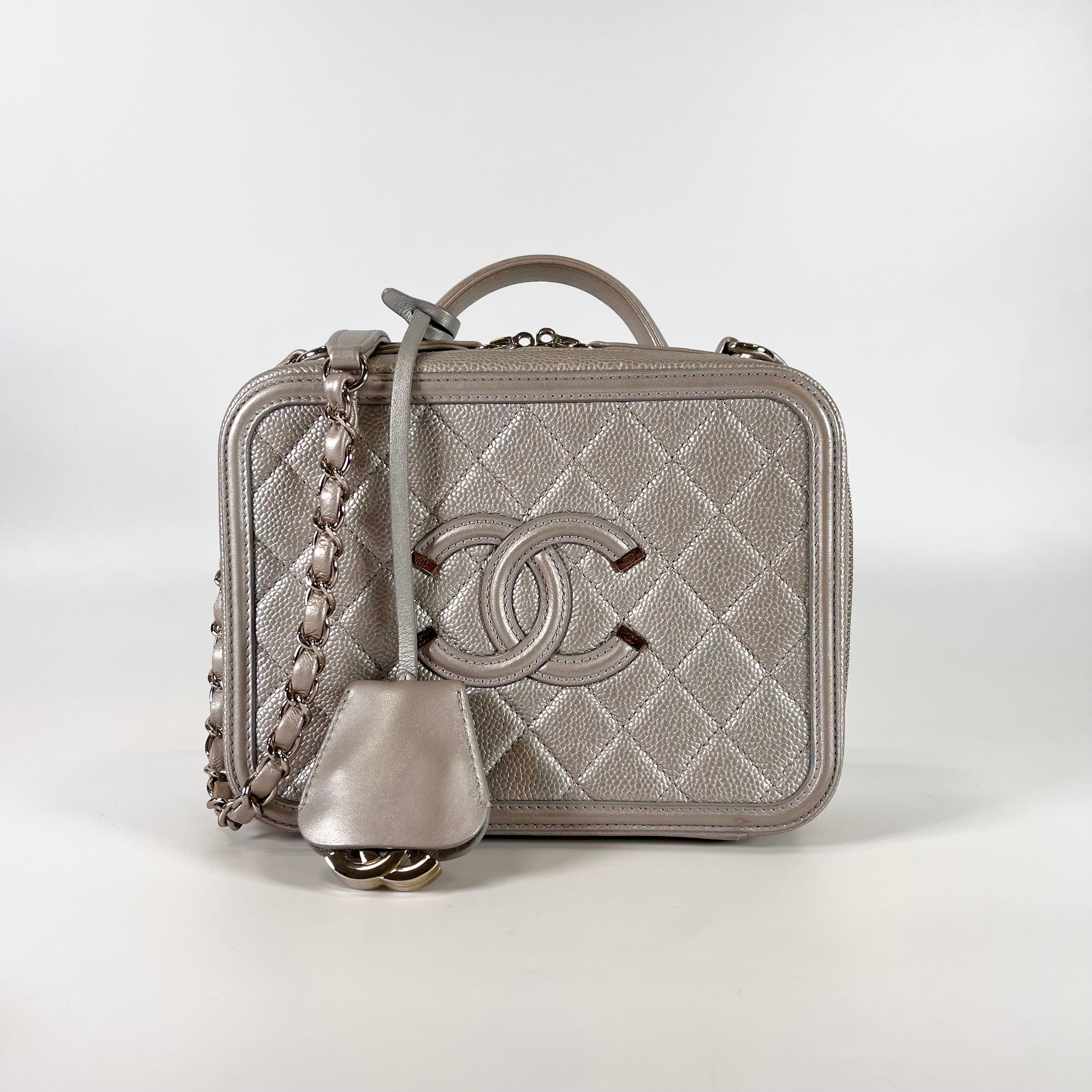 2601 secondhand CHANEL Shoulder bag