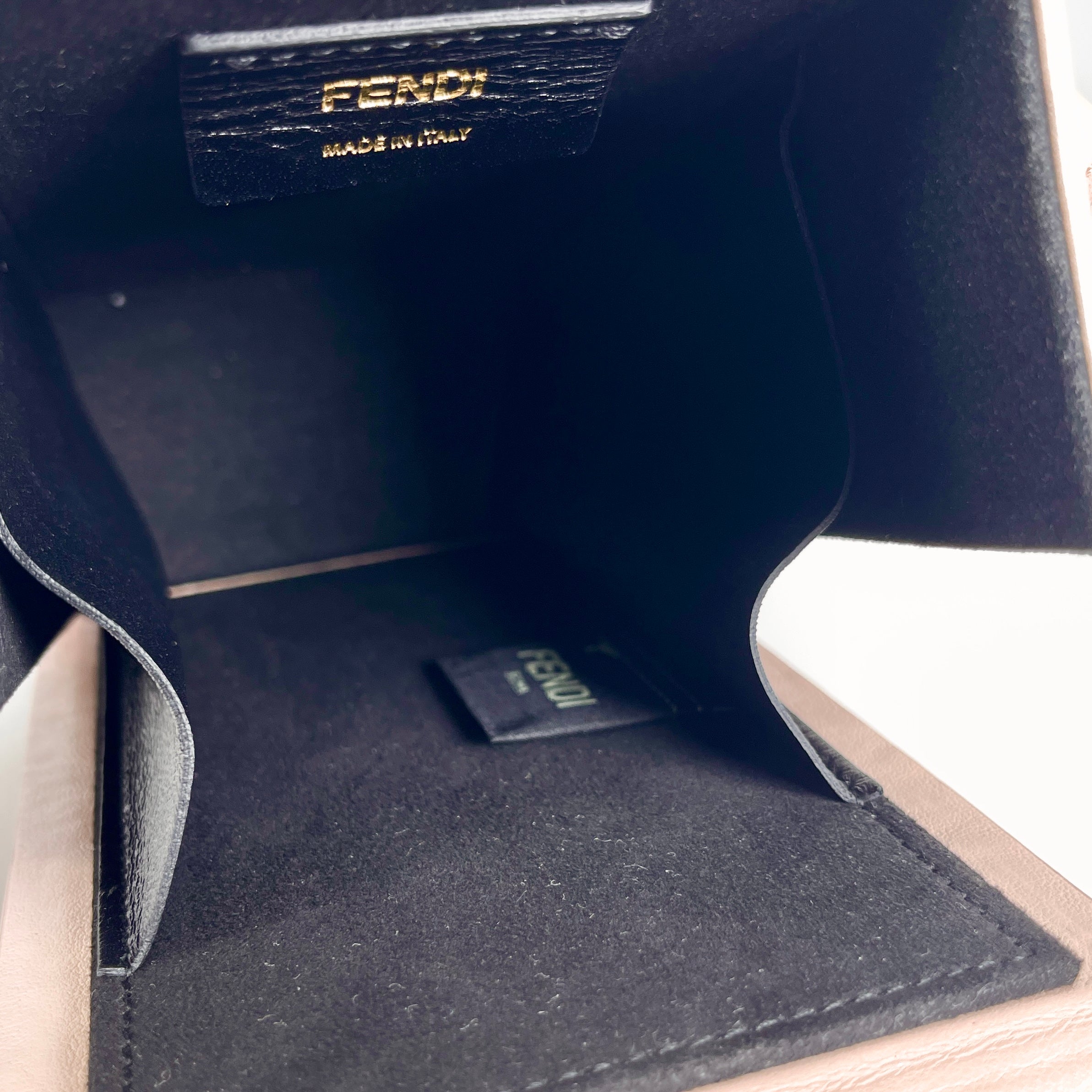 2604 secondhand FENDI Vertical box Shoulder bag