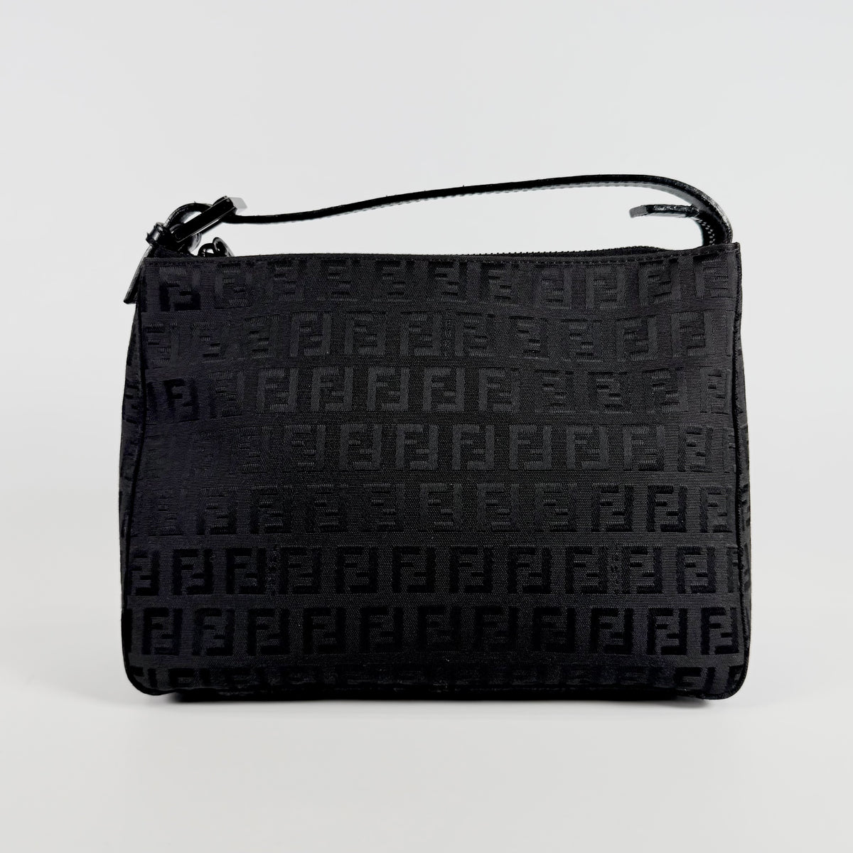 2608 secondhand FENDI Zucchino hand bag