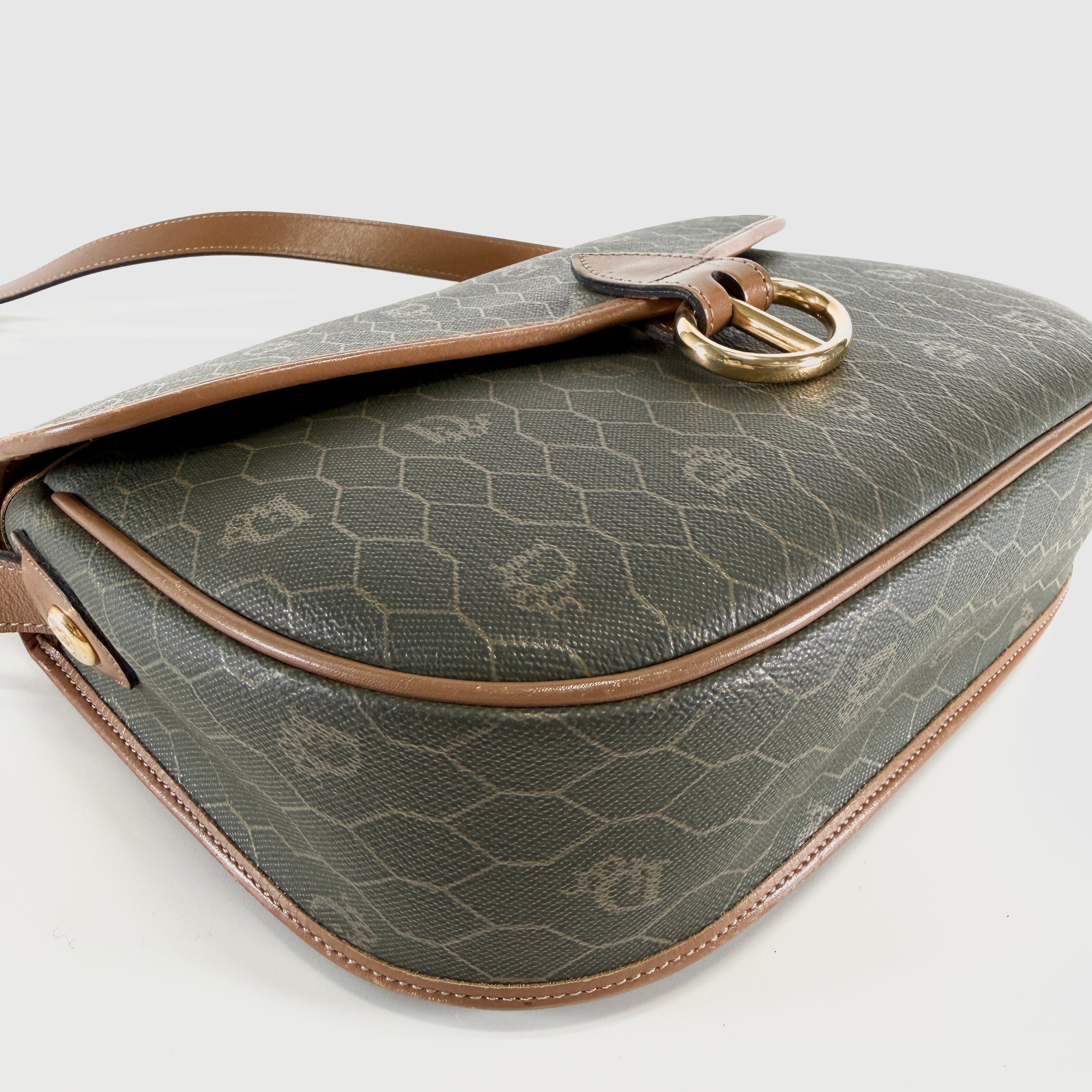 2607 secondhand CD Christian honeycomb Shoulder bag