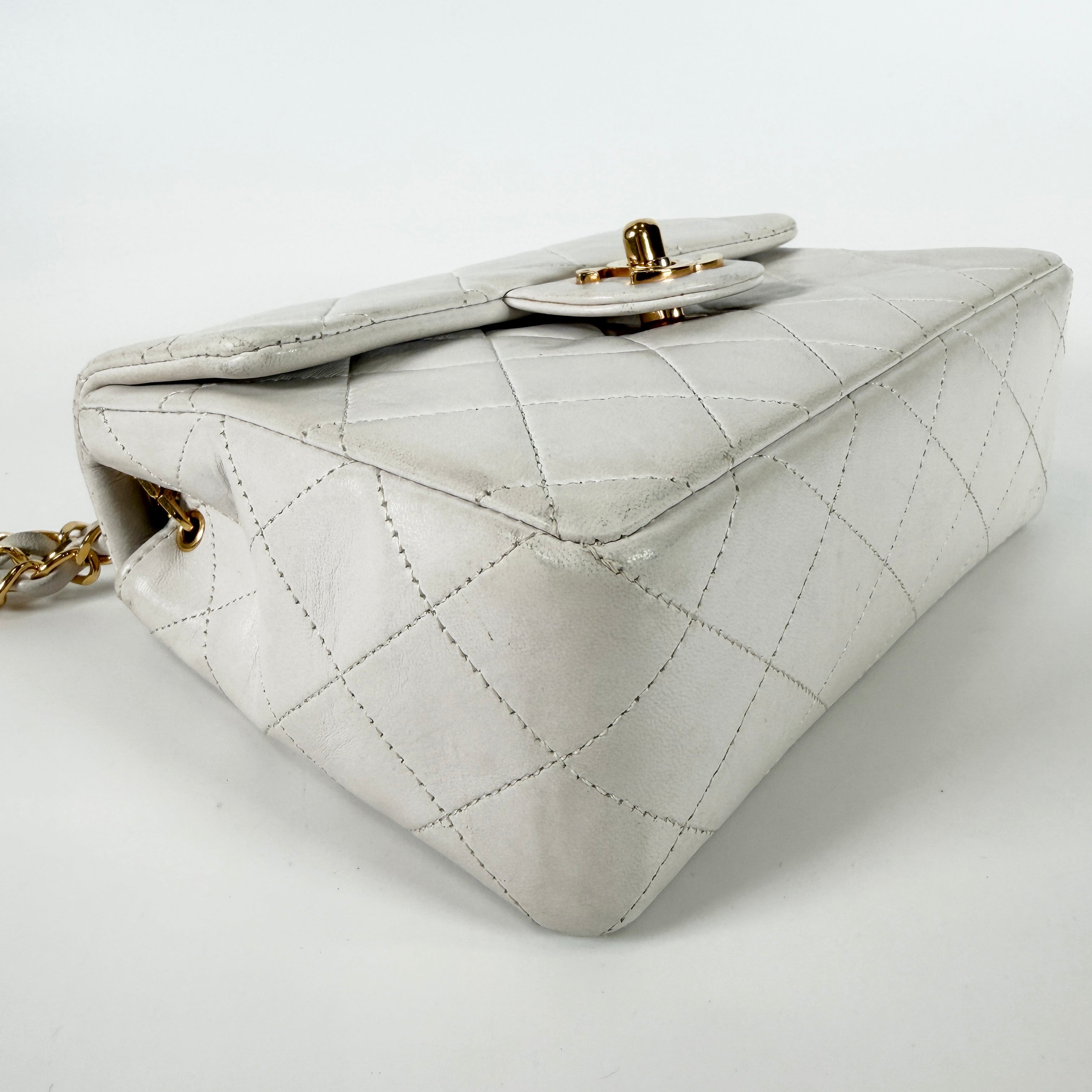 2605 secondhand CHANEL single flap mini Matelasse + box 〇