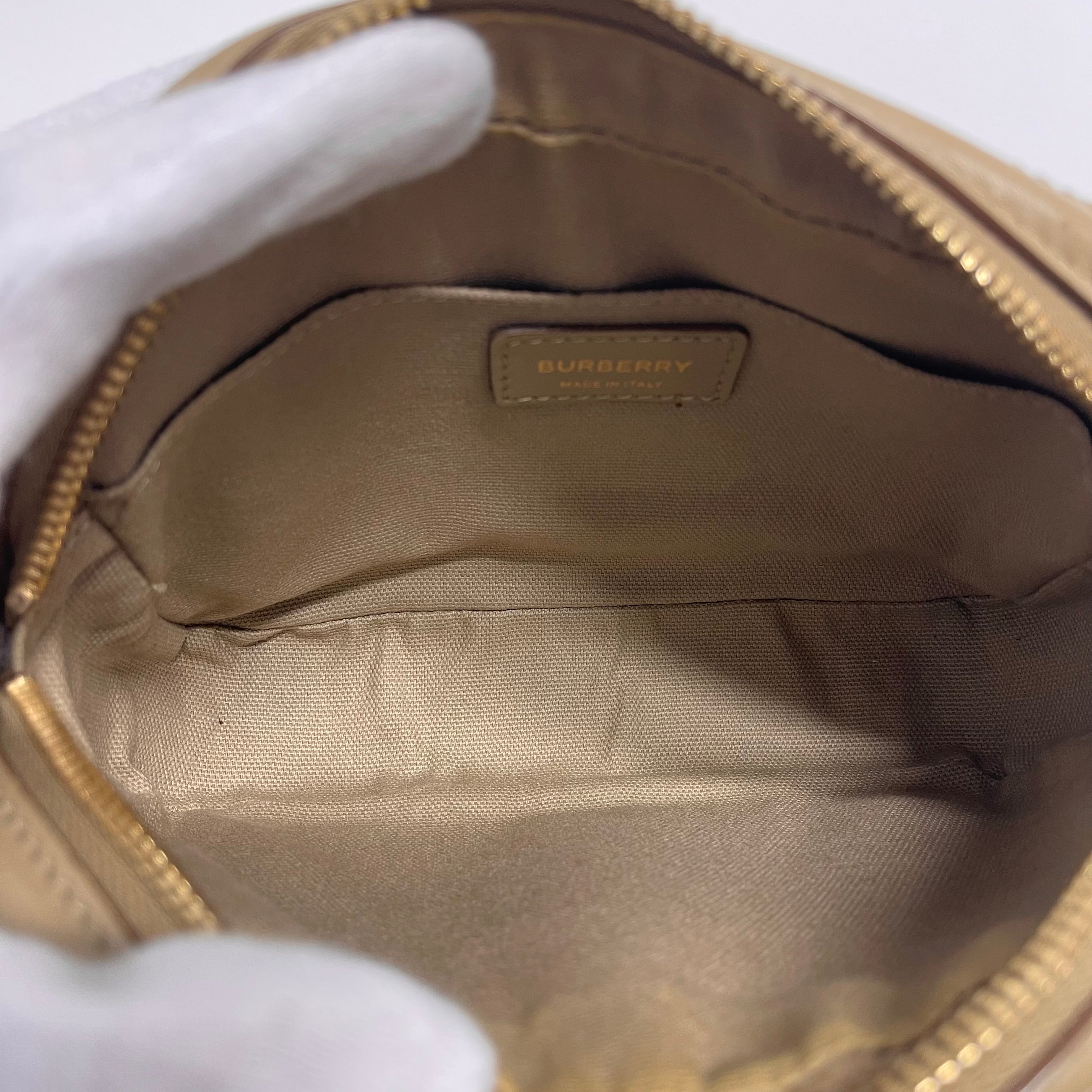2605 secondhand BURBERRY leather TB Monogram Shoulder bag beige