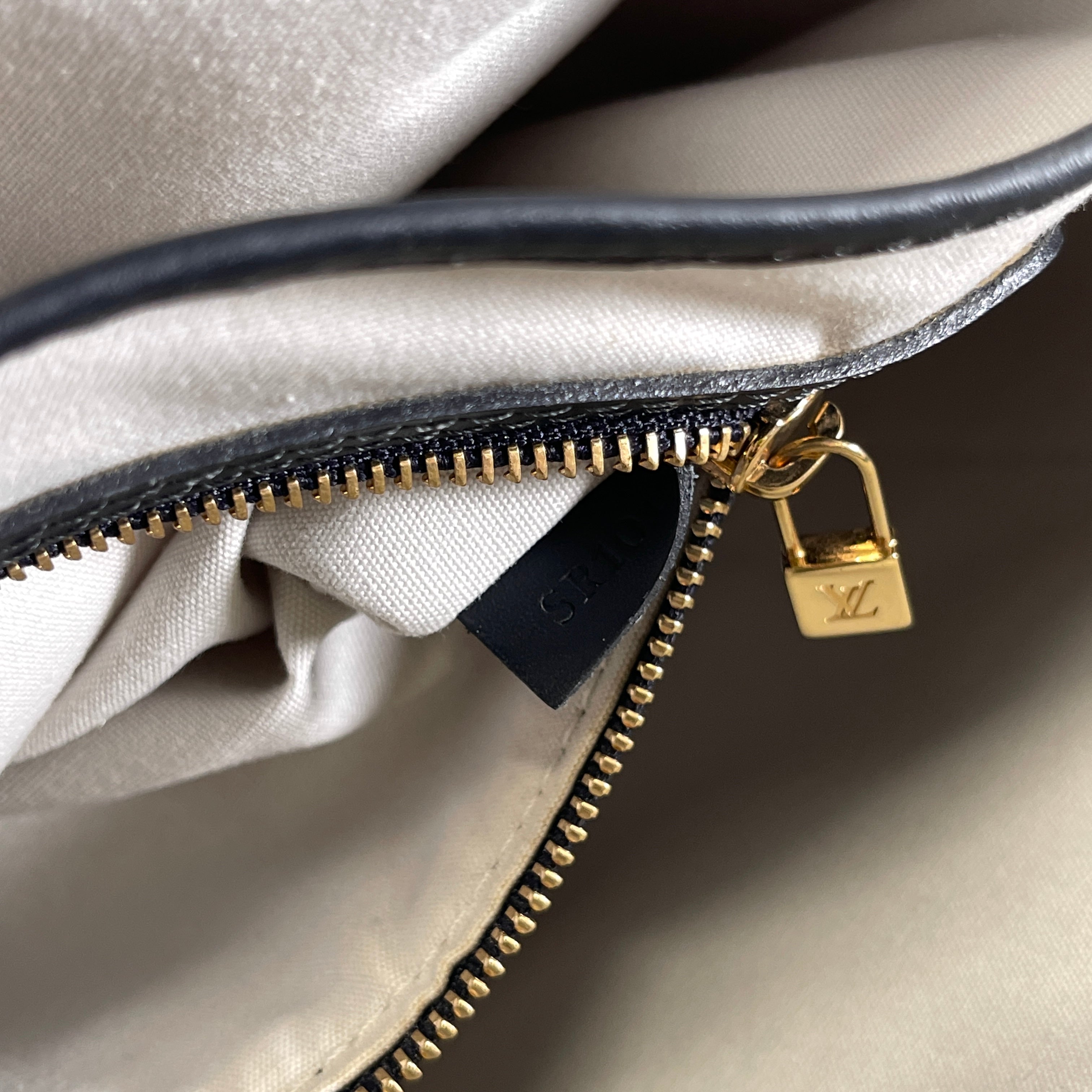 2605 secondhand LV Monogram Mini Luceille GM M92609 SR1013 Navy