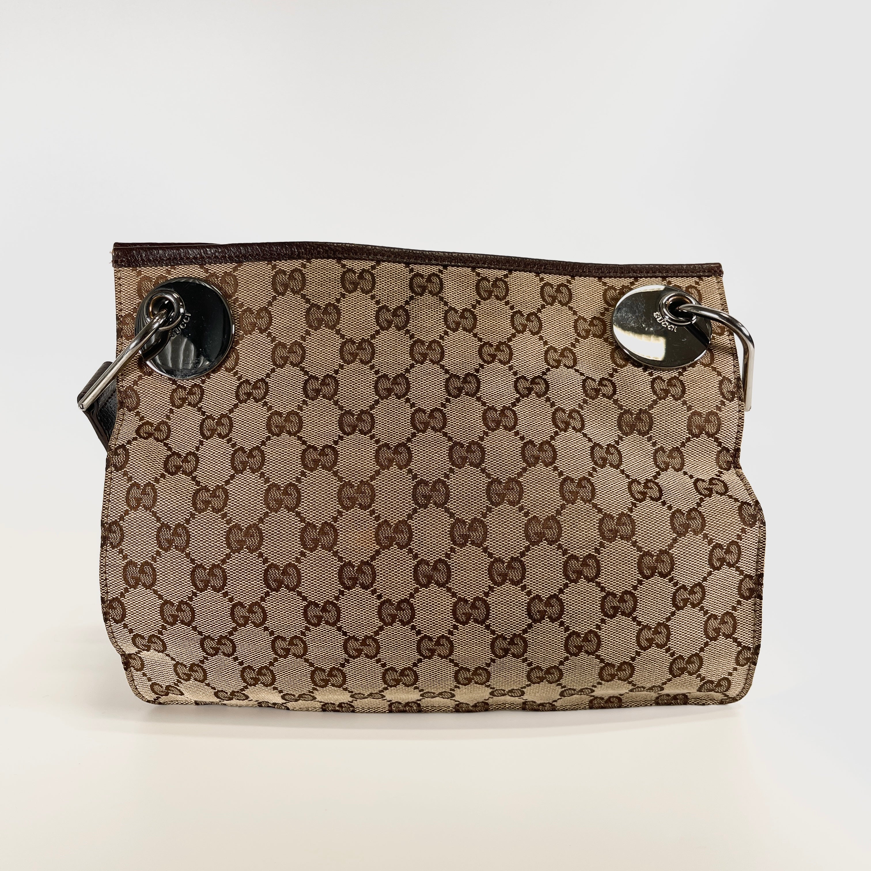 2605 secondhand GUCCI GG canvas Eclipse Shoulder bag