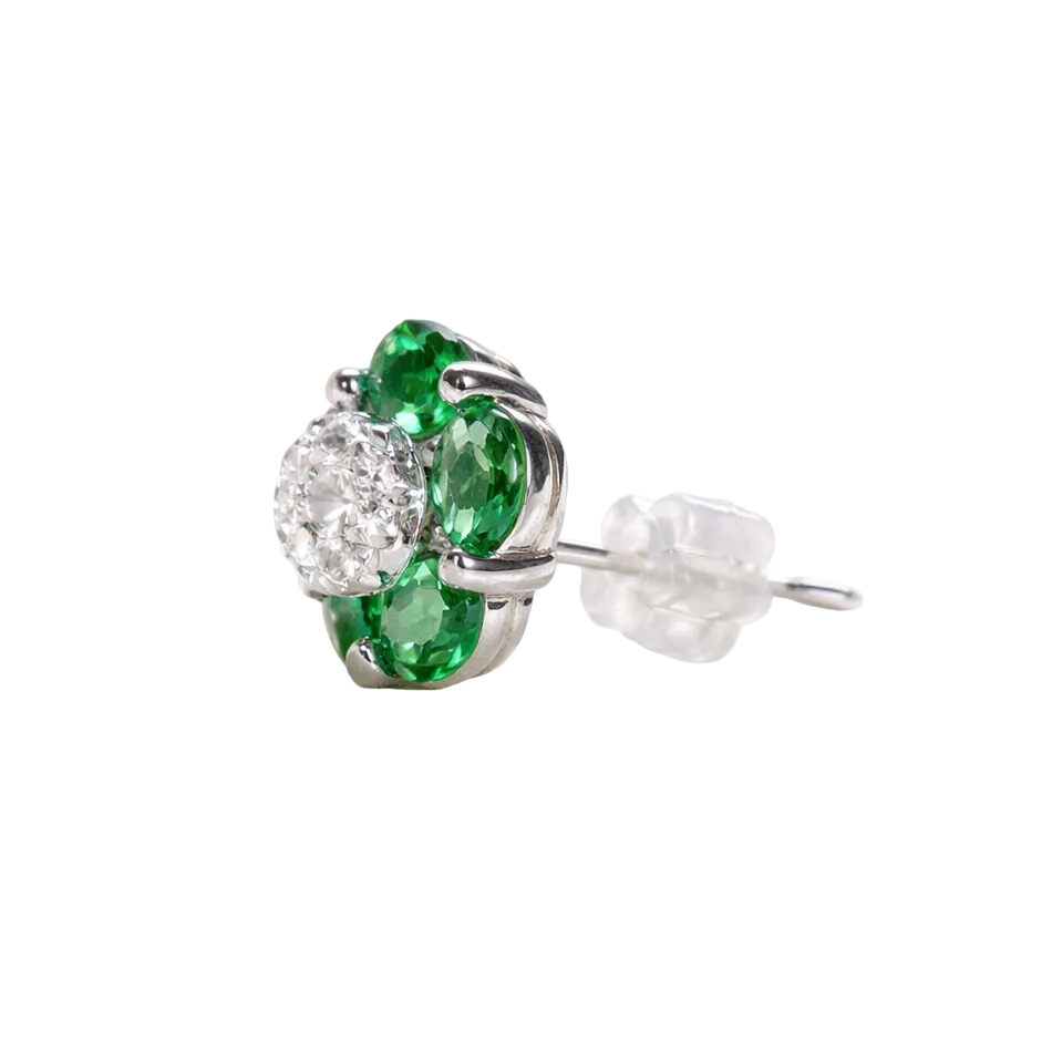 2605 secondhand K18WG earrings 　GG0.83/D0.15 　2.45g