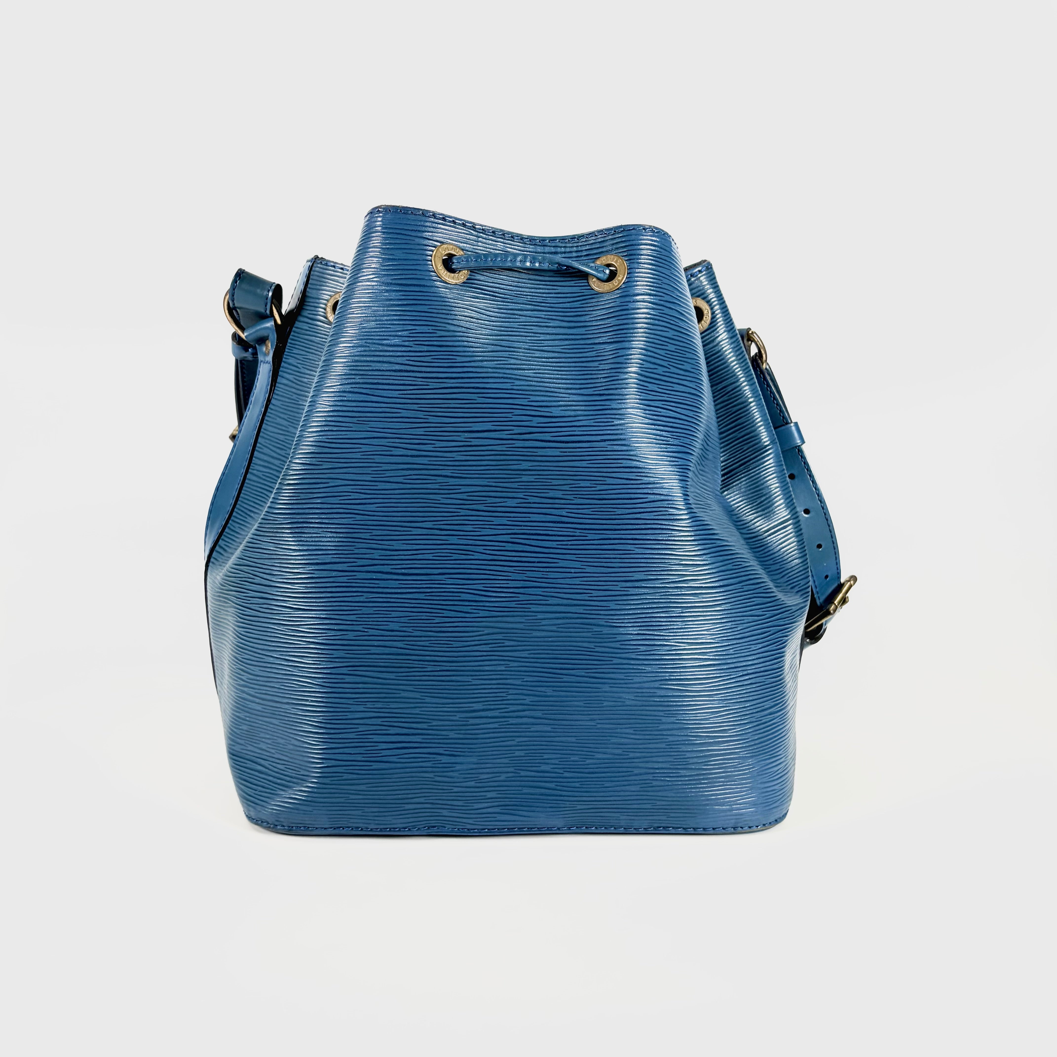 2604 secondhand LV Epi Petit Noé