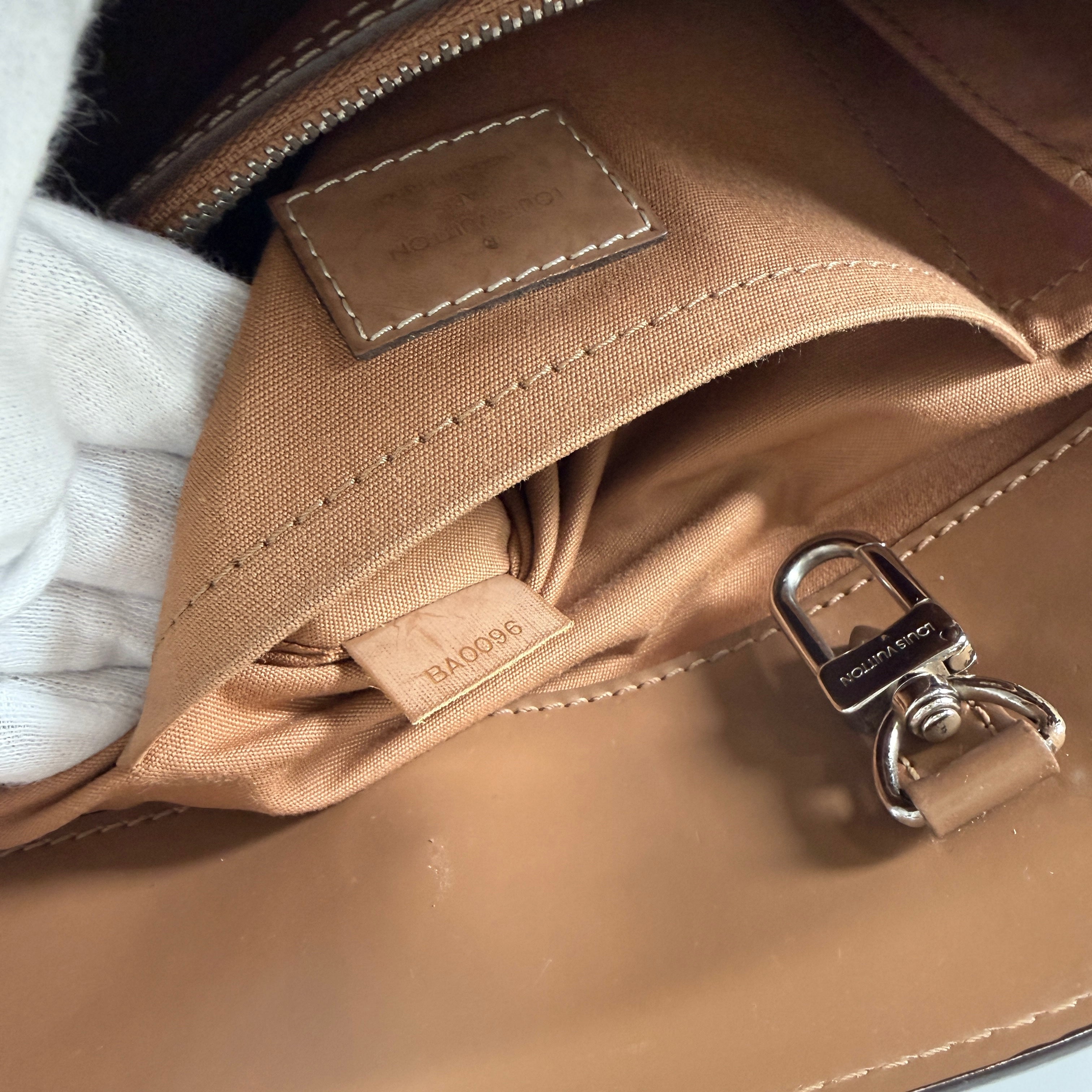 2605 secondhand LV Epi