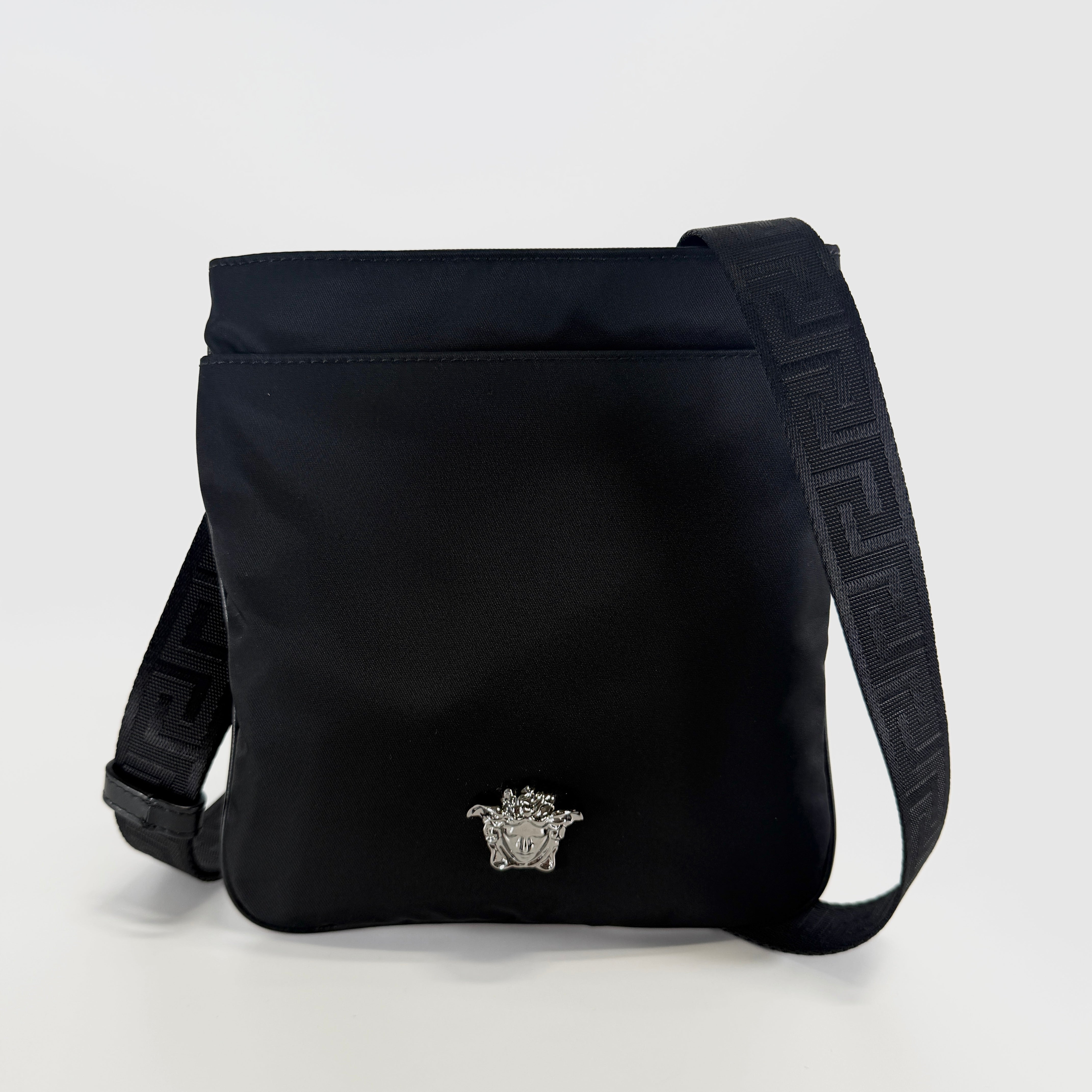 2607 secondhand VERSACE nylon shoulder black