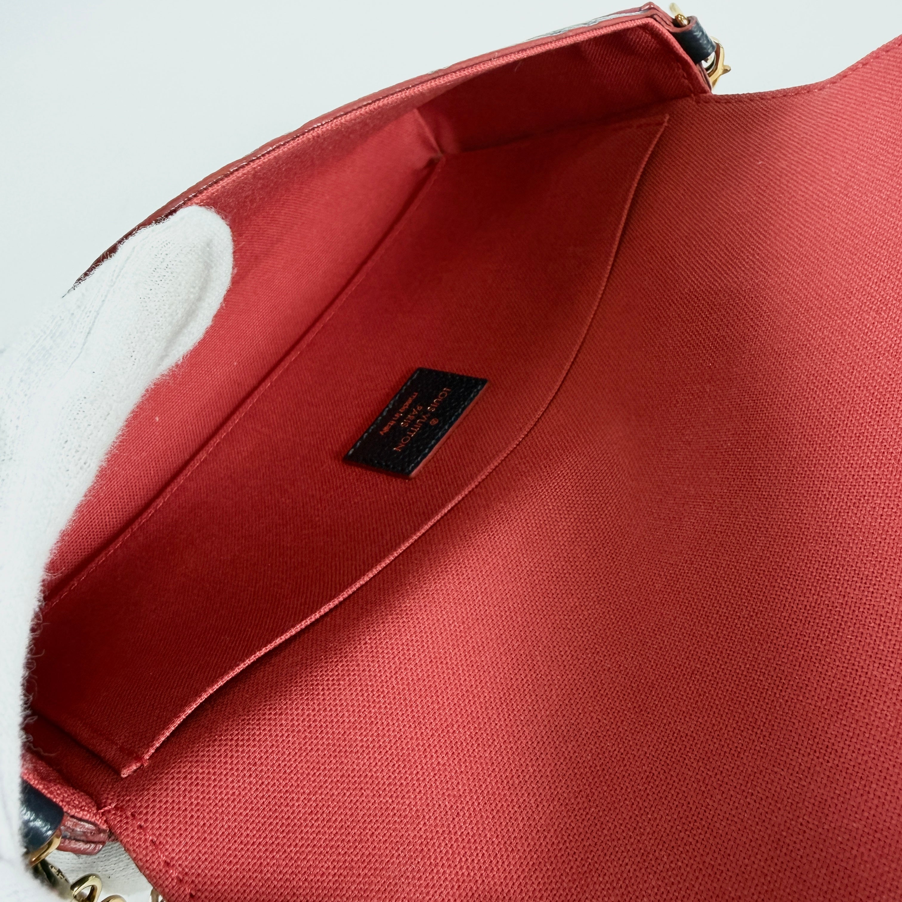 2606 secondhand LV Shoulder bag / Crossbody Bag Pochette Felicie