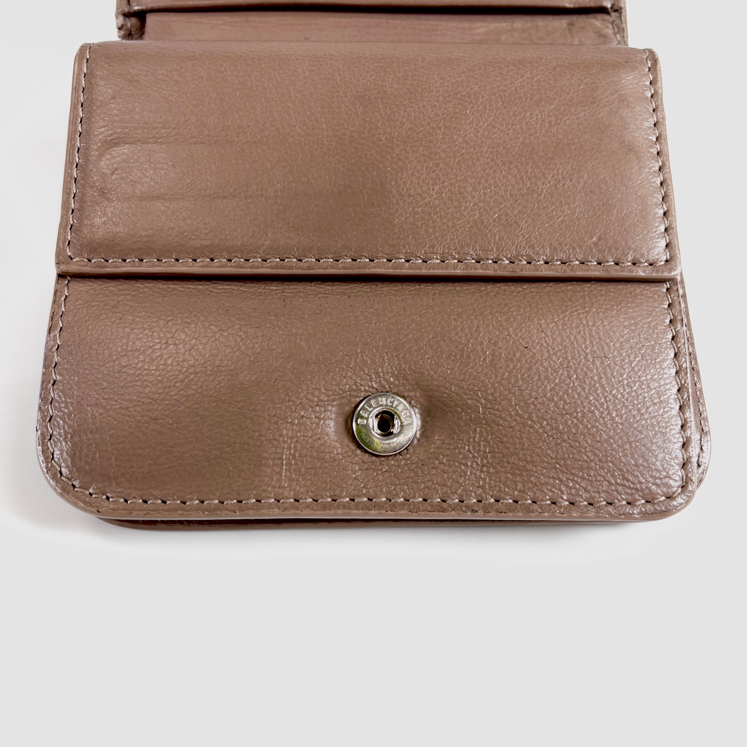 2603 secondhand BALENCIAGA logo Bifold wallet