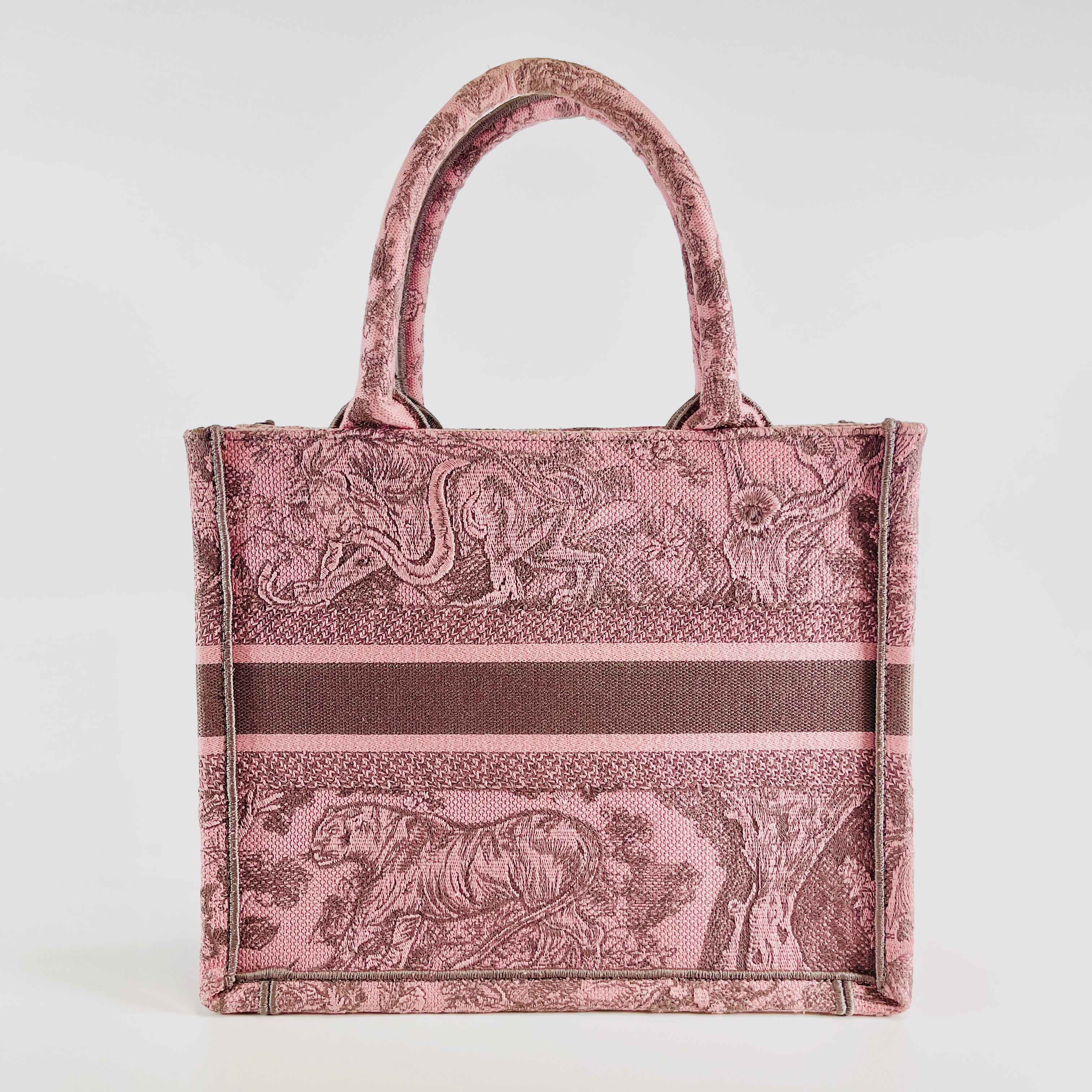 2604 secondhand CD Toile Do Jui Embroidery Book Tote
