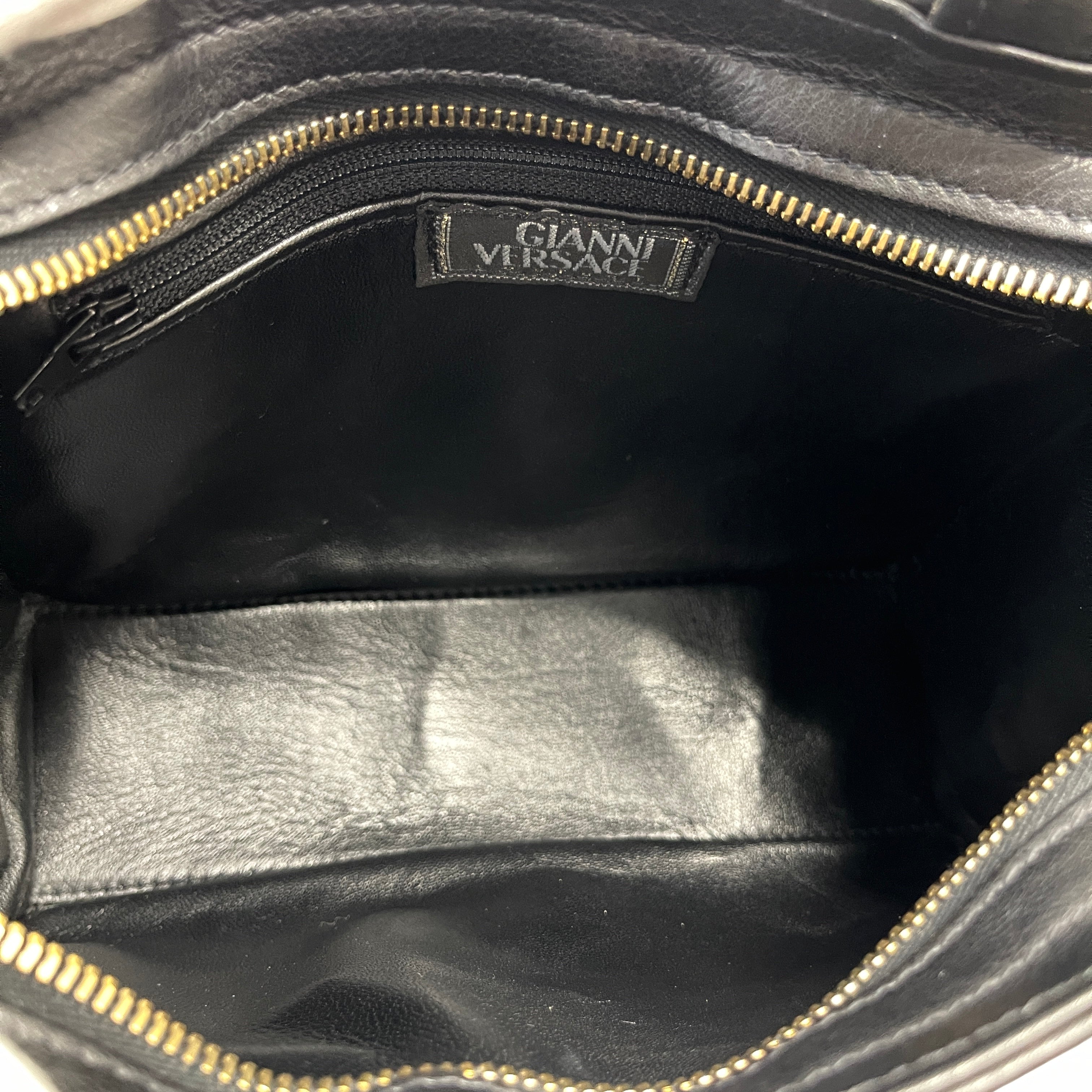 2605 secondhand VERSACE leather Medusa Shoulder bag black