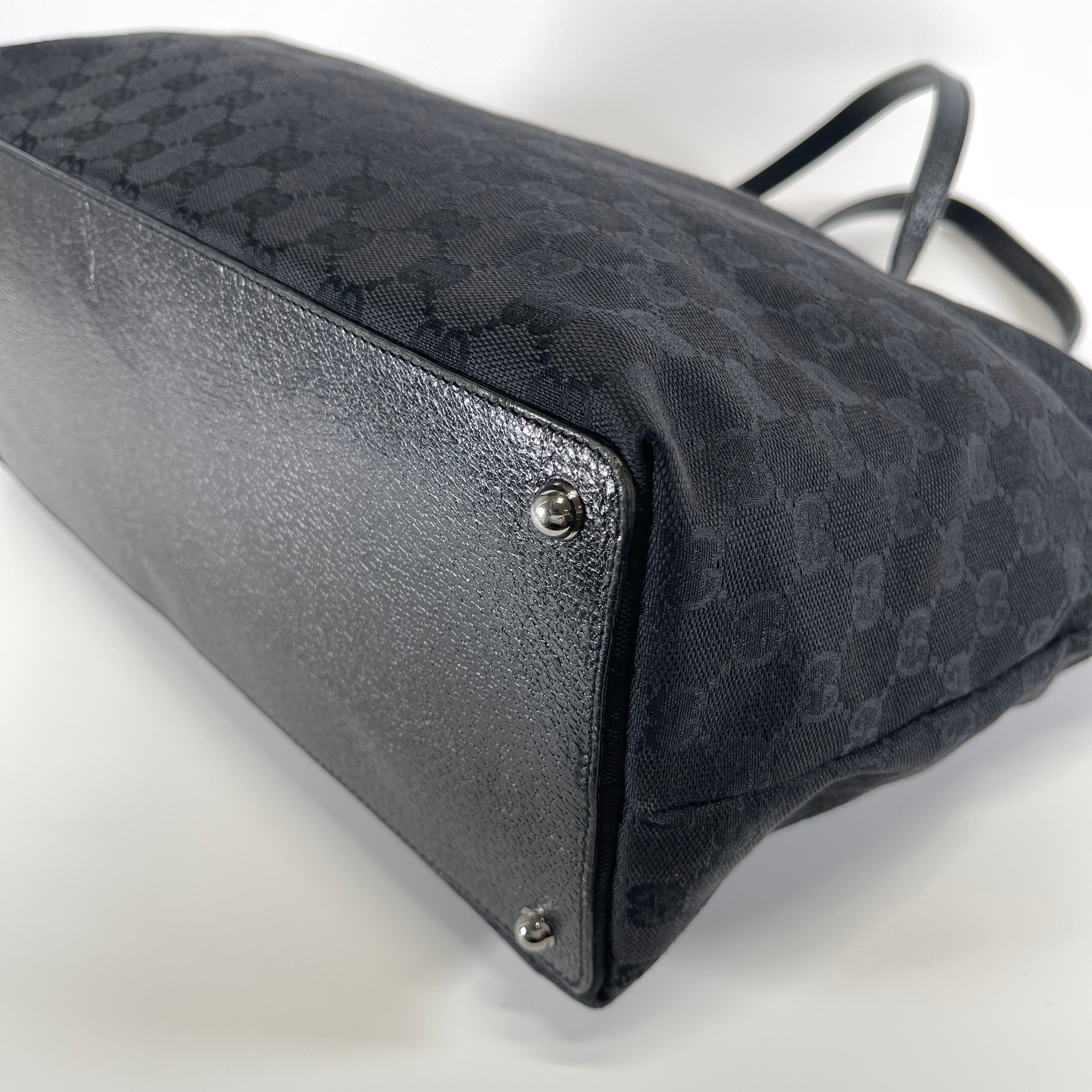 2605 secondhand GUCCI brand bag Tote black
