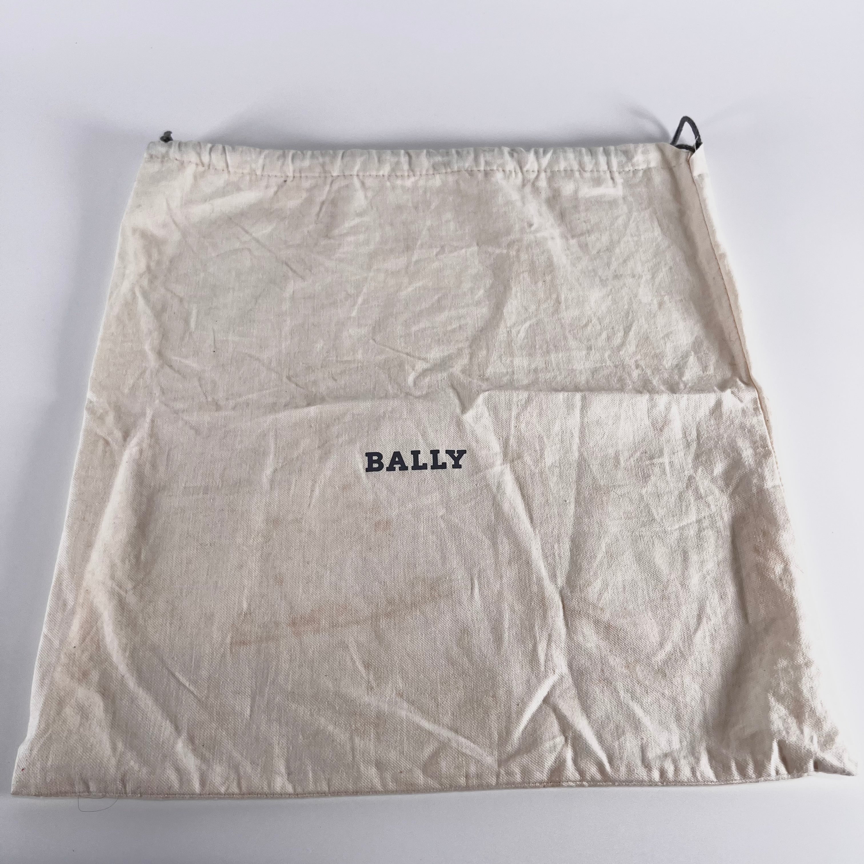 2606 secondhand BALLY Chain Shoulder Bag