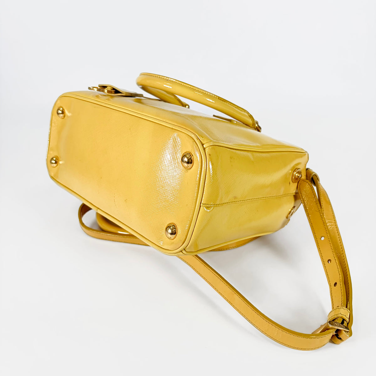 2605 secondhand PRADA hand bag Saffiano 2WAY hand bag Galleria
