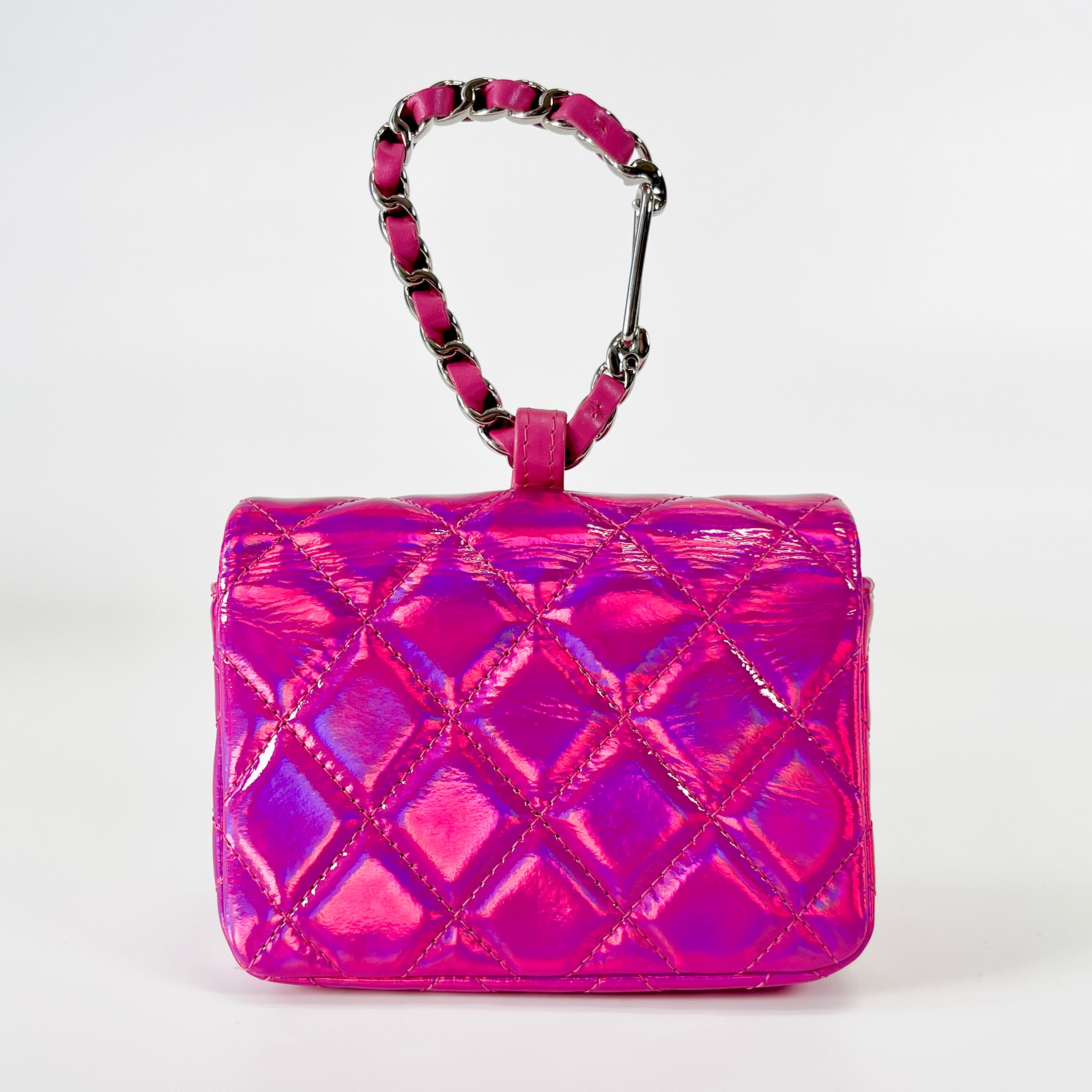 2604 secondhand CHANEL brand bag patent charm