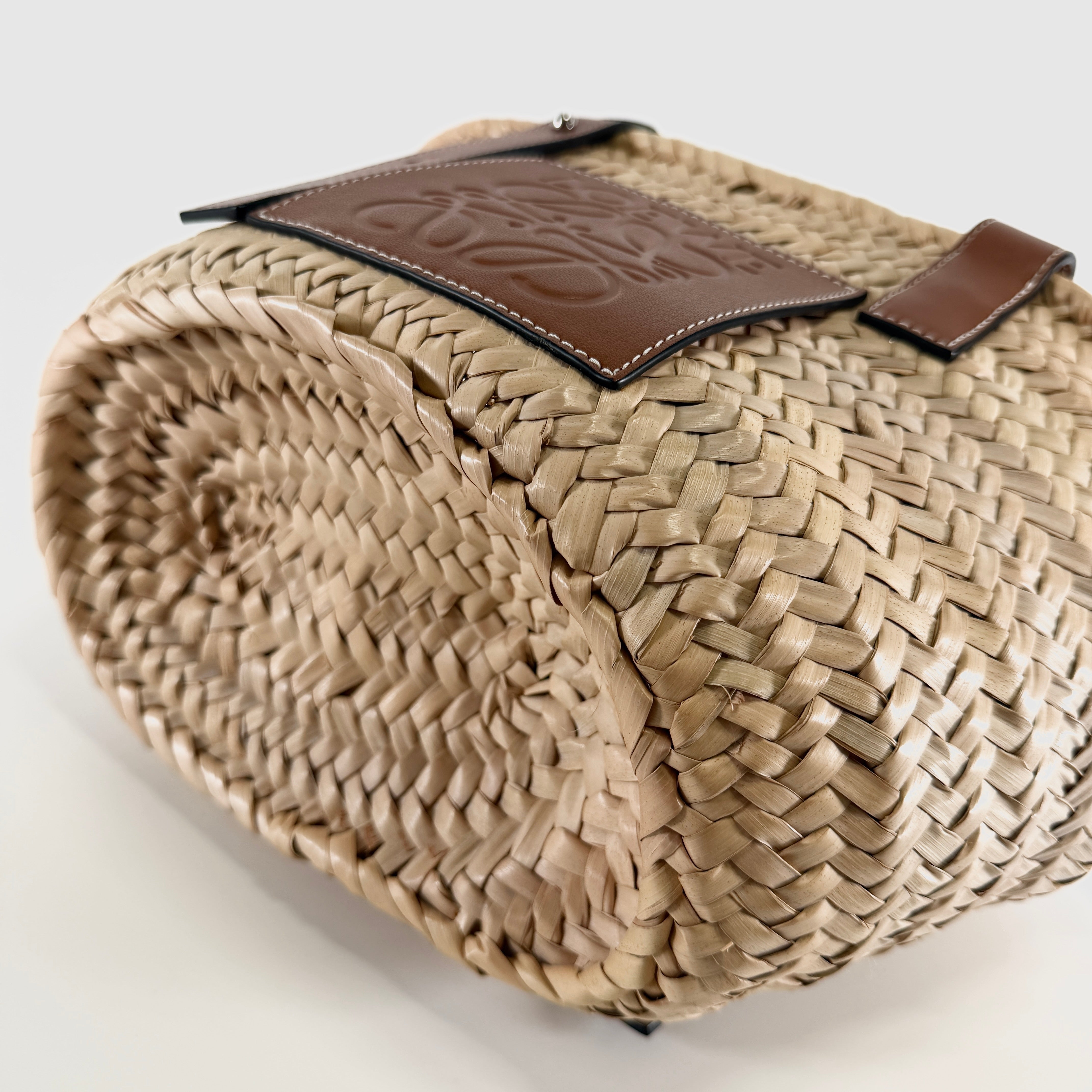 2606 secondhand LOEWE Tote Bag anagram basket bag hand bag