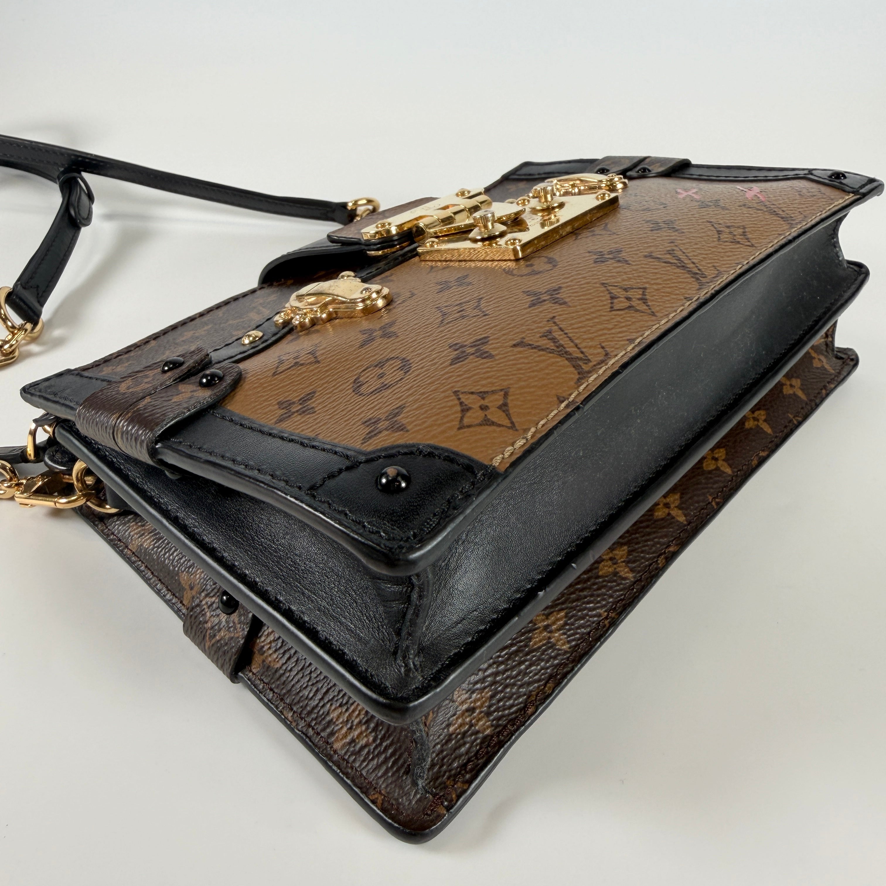 2606 secondhand LV Monogram / mono grams Reverse M43596 trunk clutch RFID