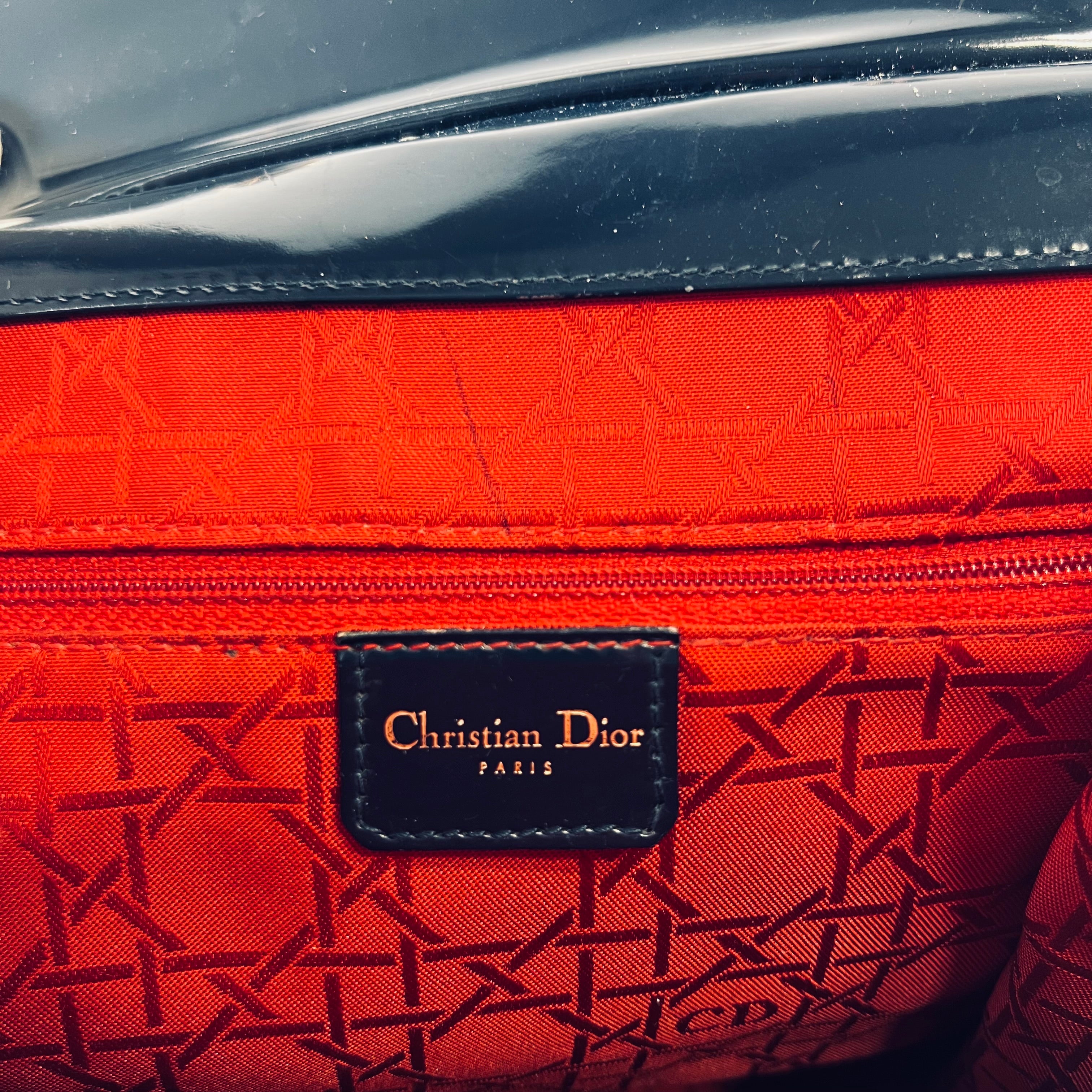 2605 secondhand CD patent backpack