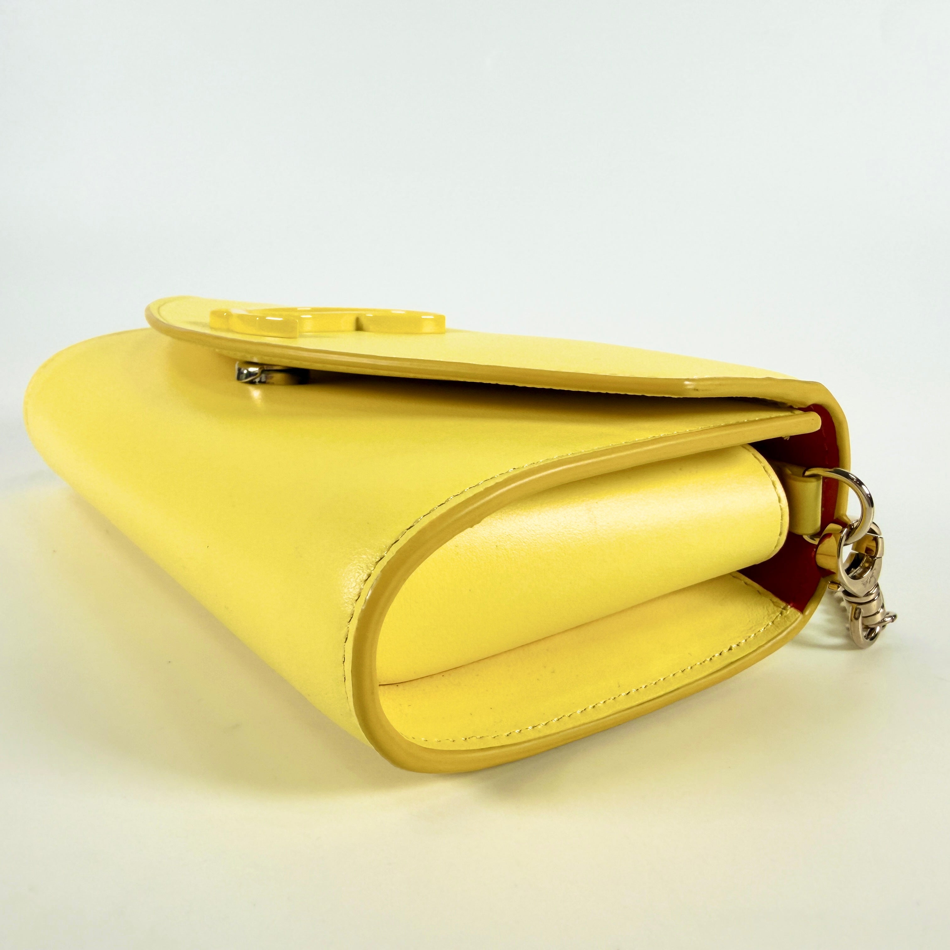 2606 secondhand Christian Louboutin Chain Shoulder Yellow