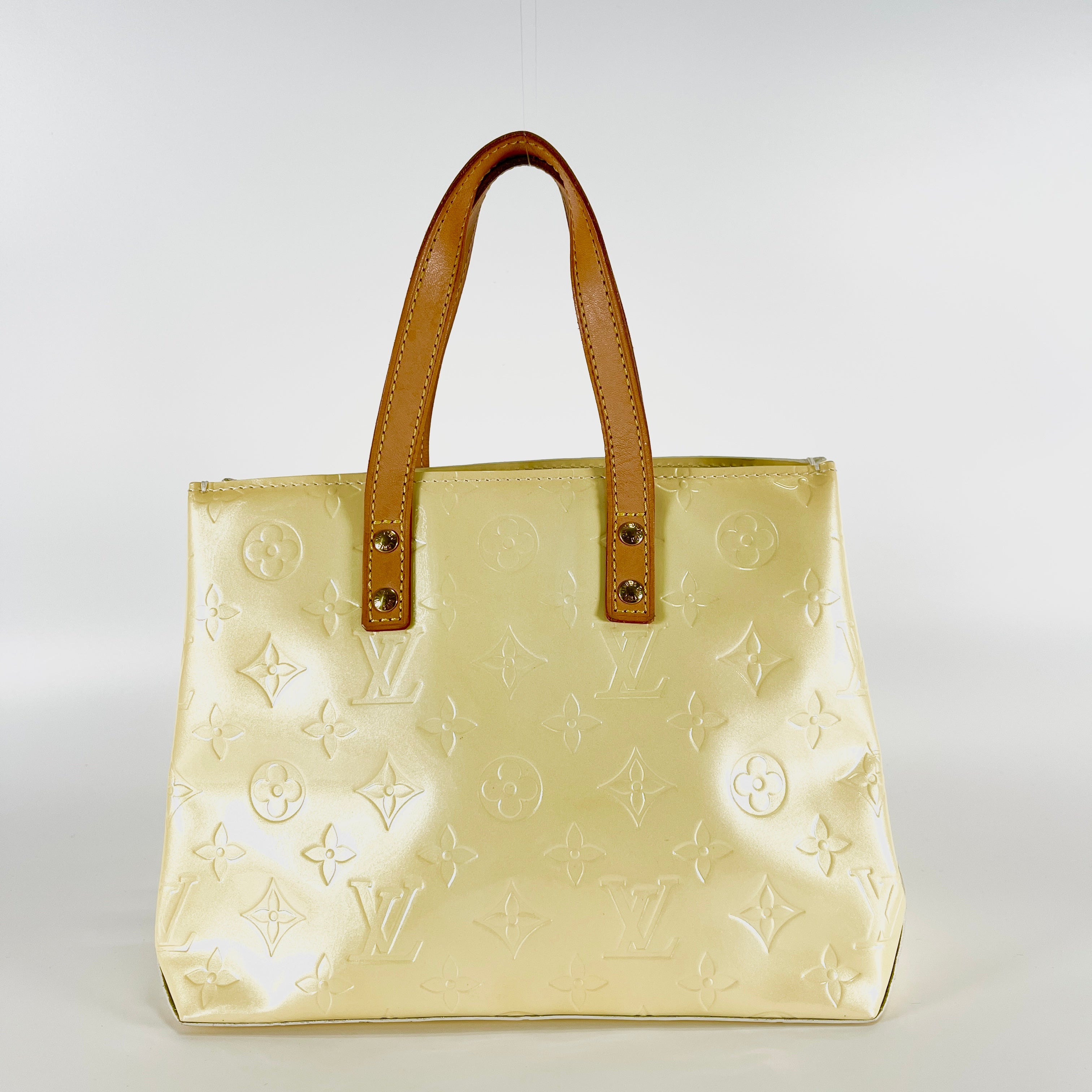 2605 secondhand LV Monogram Vernis Lead PM