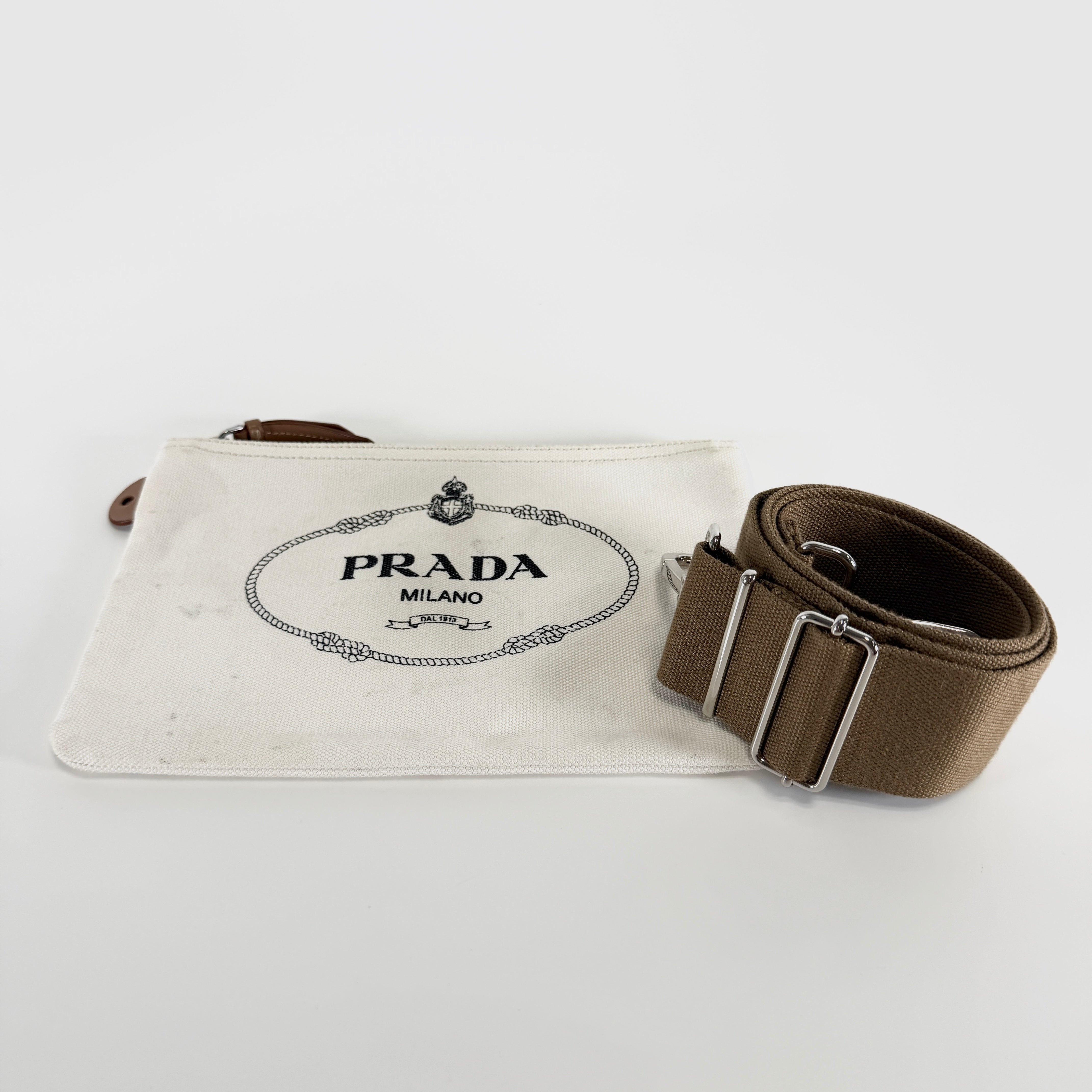 2605 secondhand PRADA Canapa Tote Bag