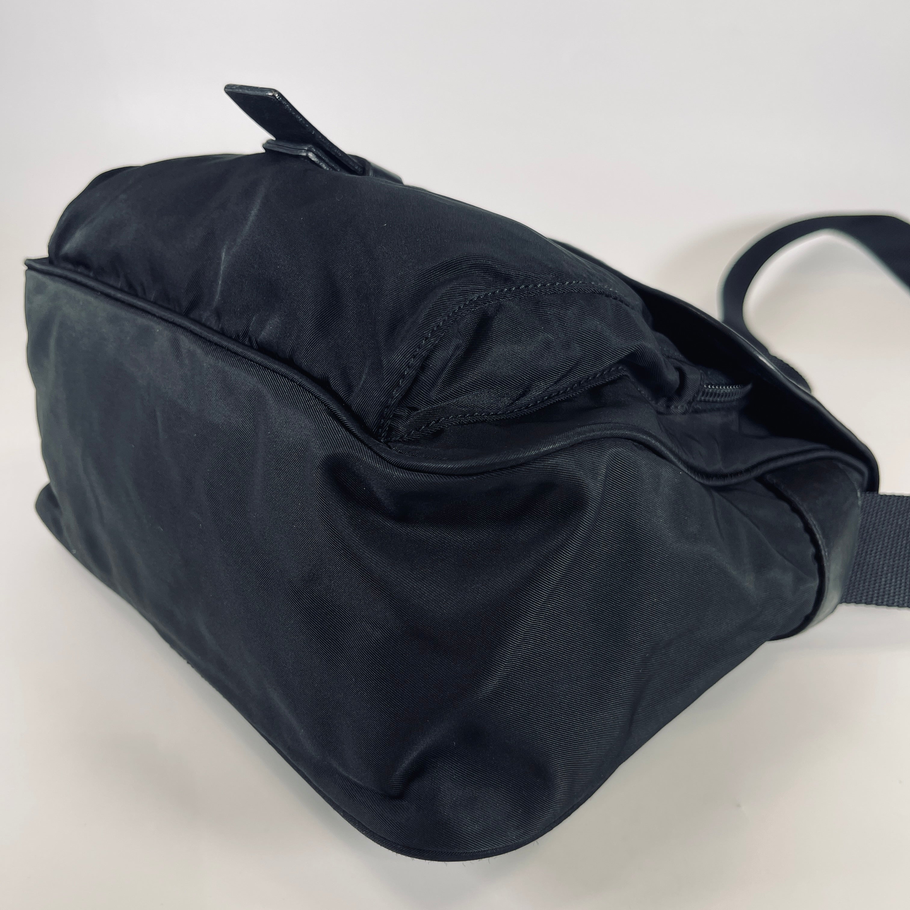 2606 secondhand PRADA nylon Shoulder bag