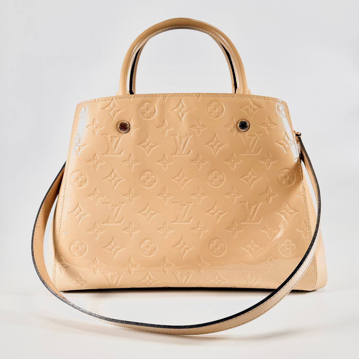 2608 secondhand LV Vernis Montaigne MM