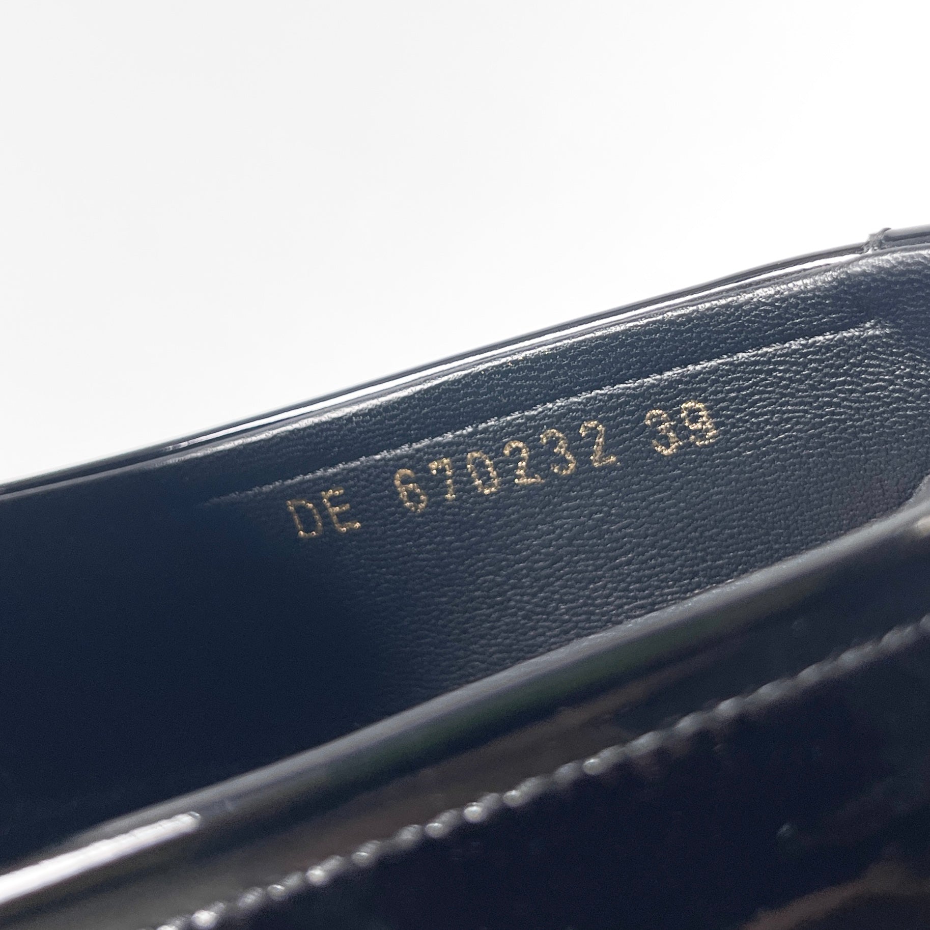 2604 secondhand SAINTLAURENT Saint Laurent Paris Patent Leather Loafers 39 Women's black × white fur insole Dirt ? Galle