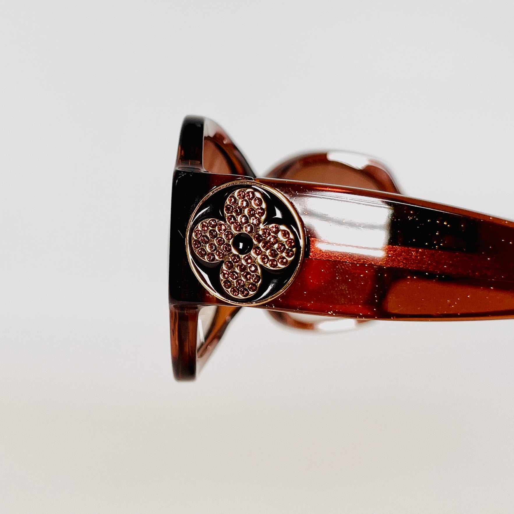 2606 secondhand LV Sunglasses / Eyewear