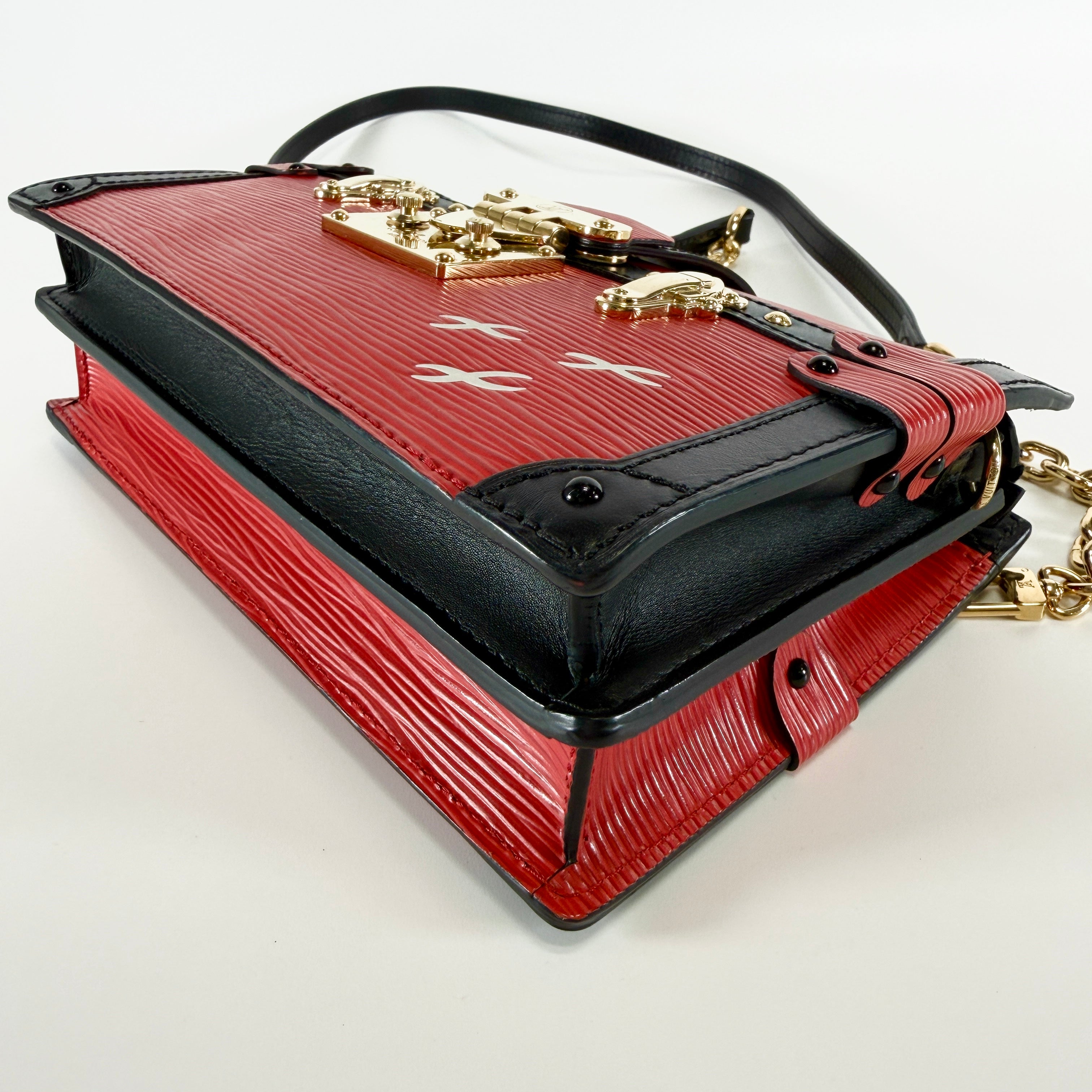 2605 secondhand LV Epi M51697 trunk clutch Rouge × Noir shoulder strap