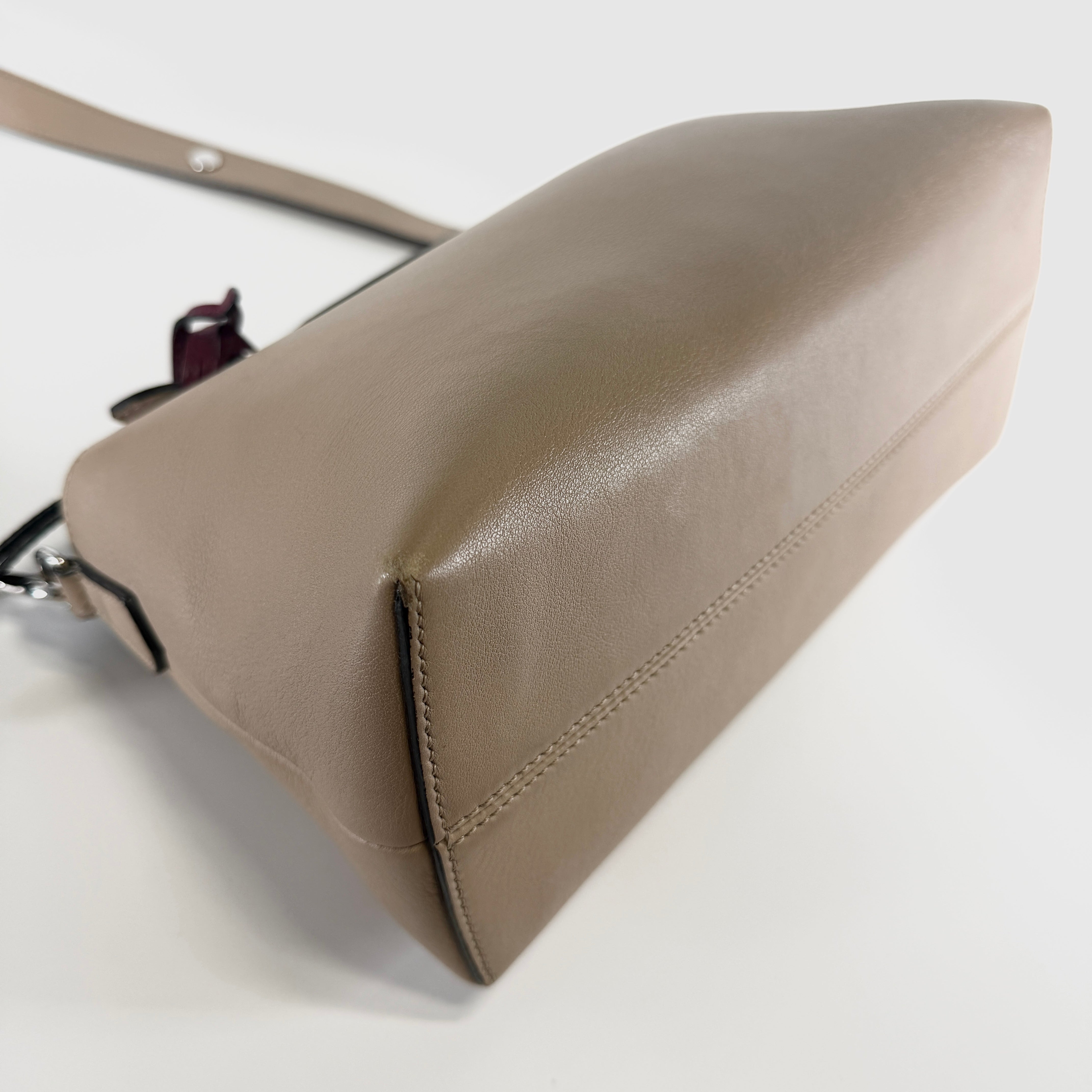 2605 secondhand FENDI By the Way medium leather 2WAY hand bag beige 8BL124