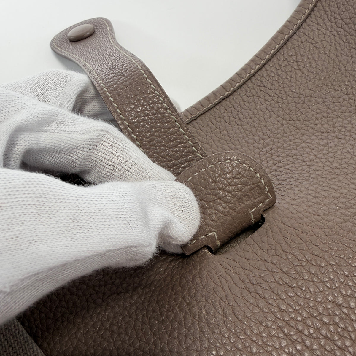 2606 secondhand HERMES 2GM