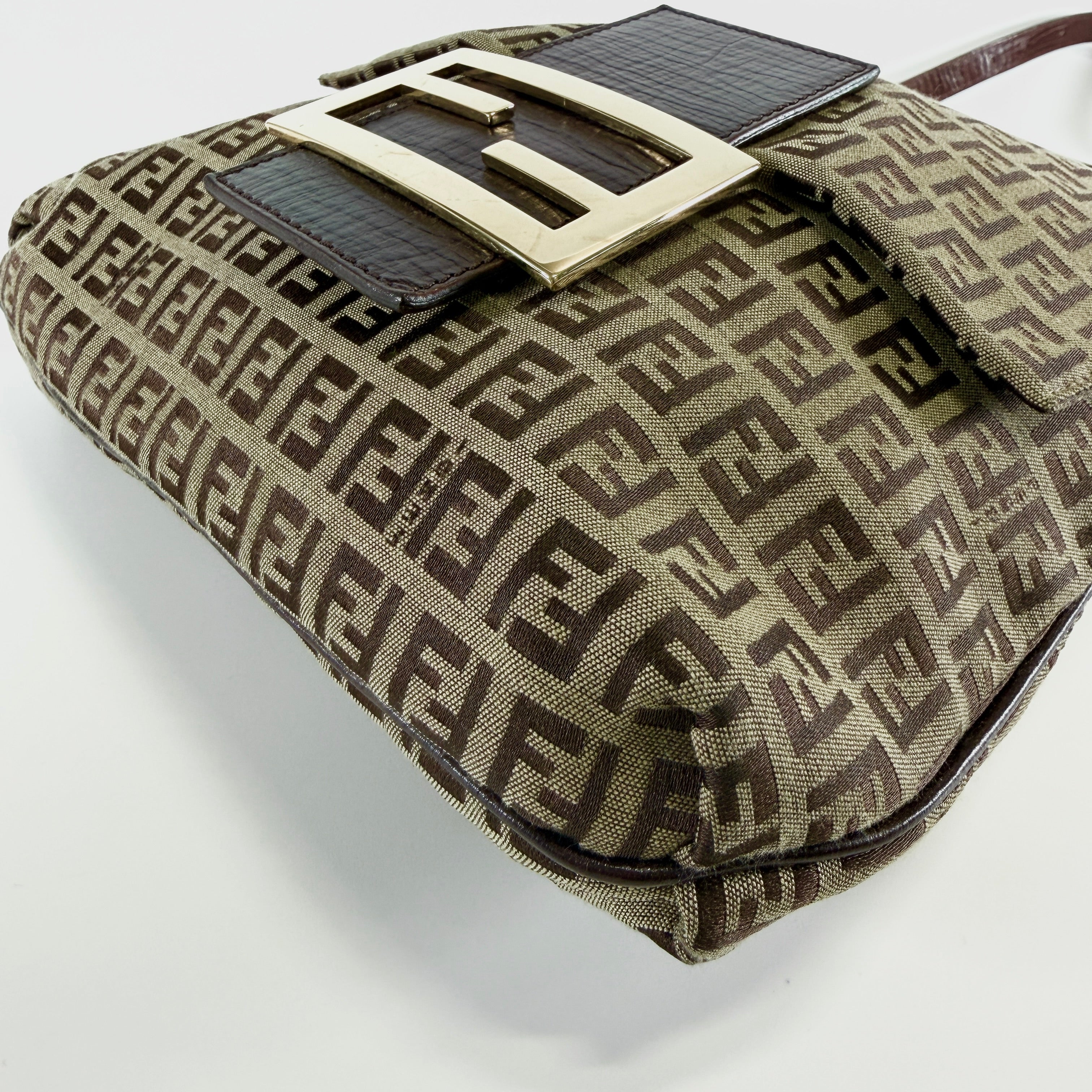 2605 secondhand FENDI Zucchino Mamma Shoulder bag