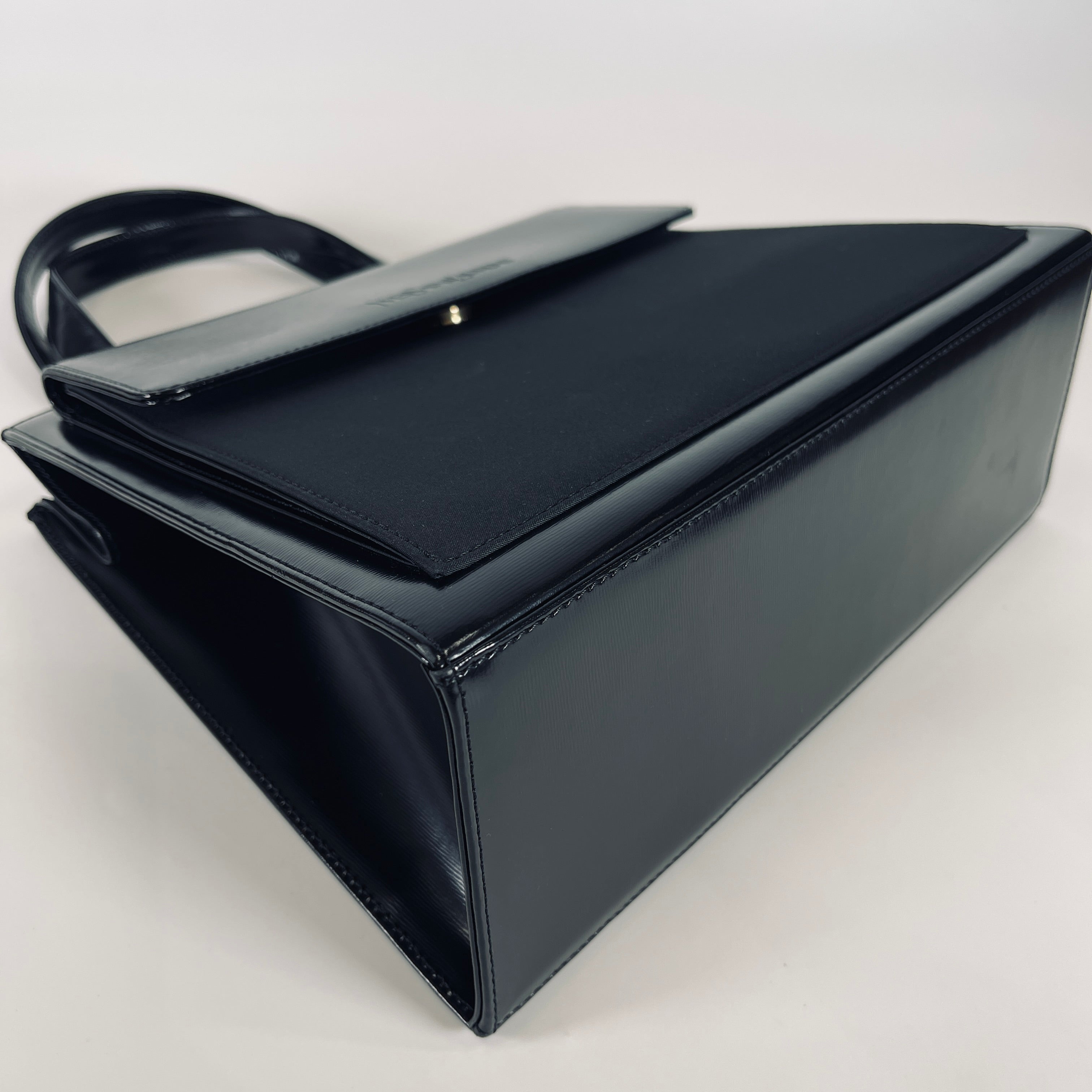 2606 secondhand SAINTLAURENT YSL hand bag