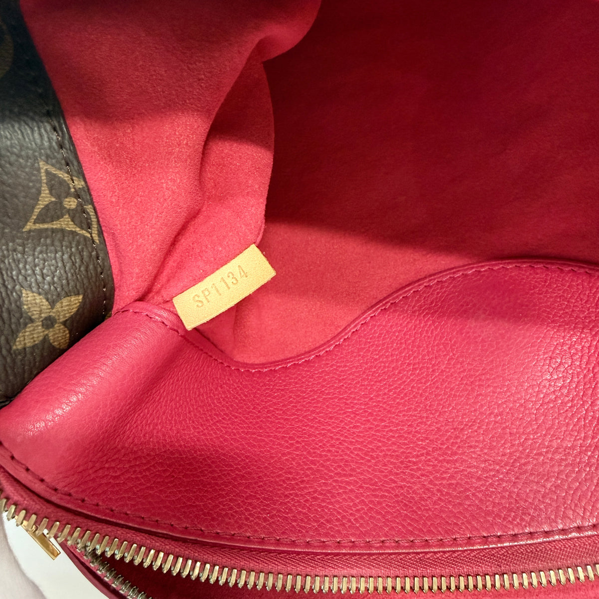 2606 secondhand LV bag / others Pallas Monogram