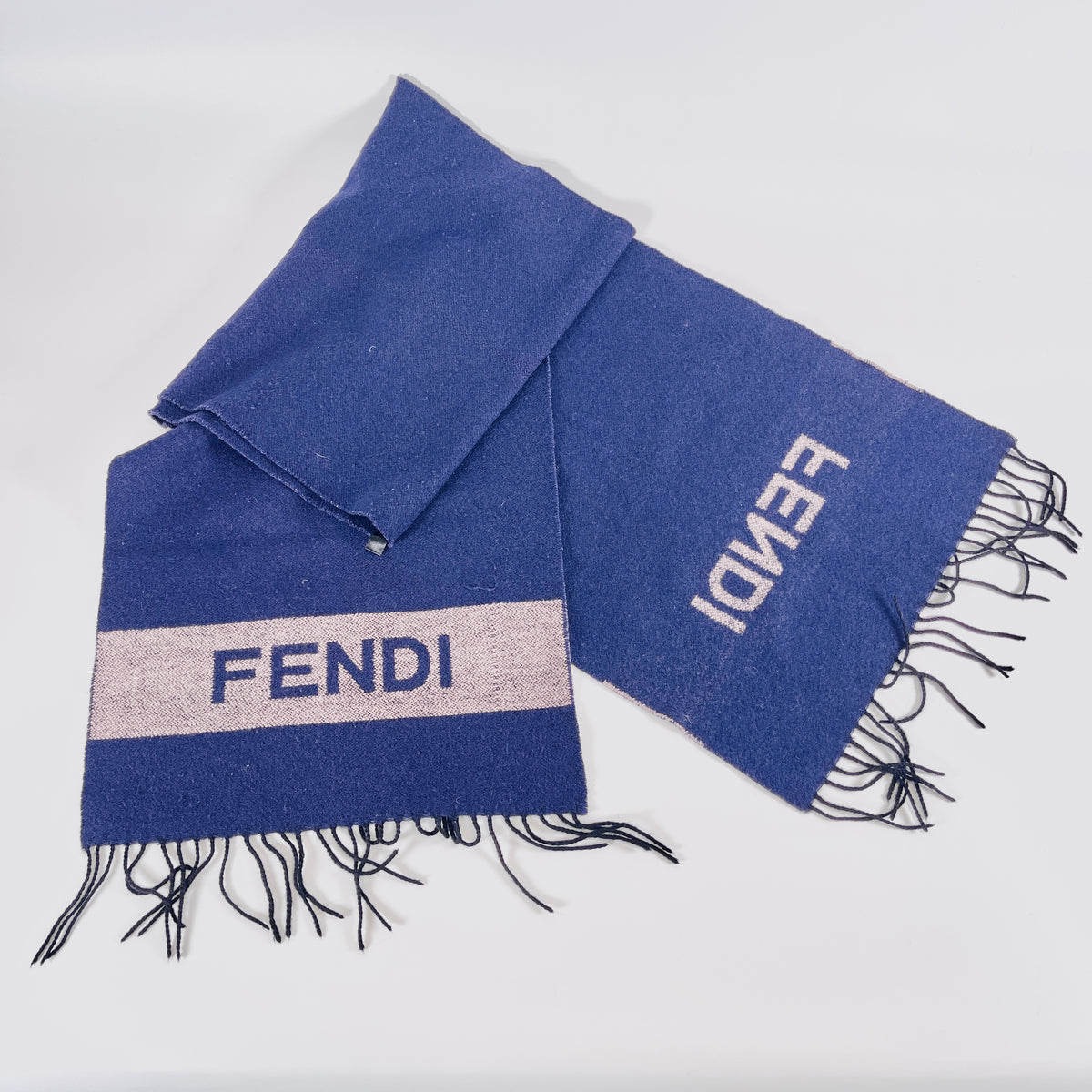 2603 secondhand FENDI logo muffler wool Navy