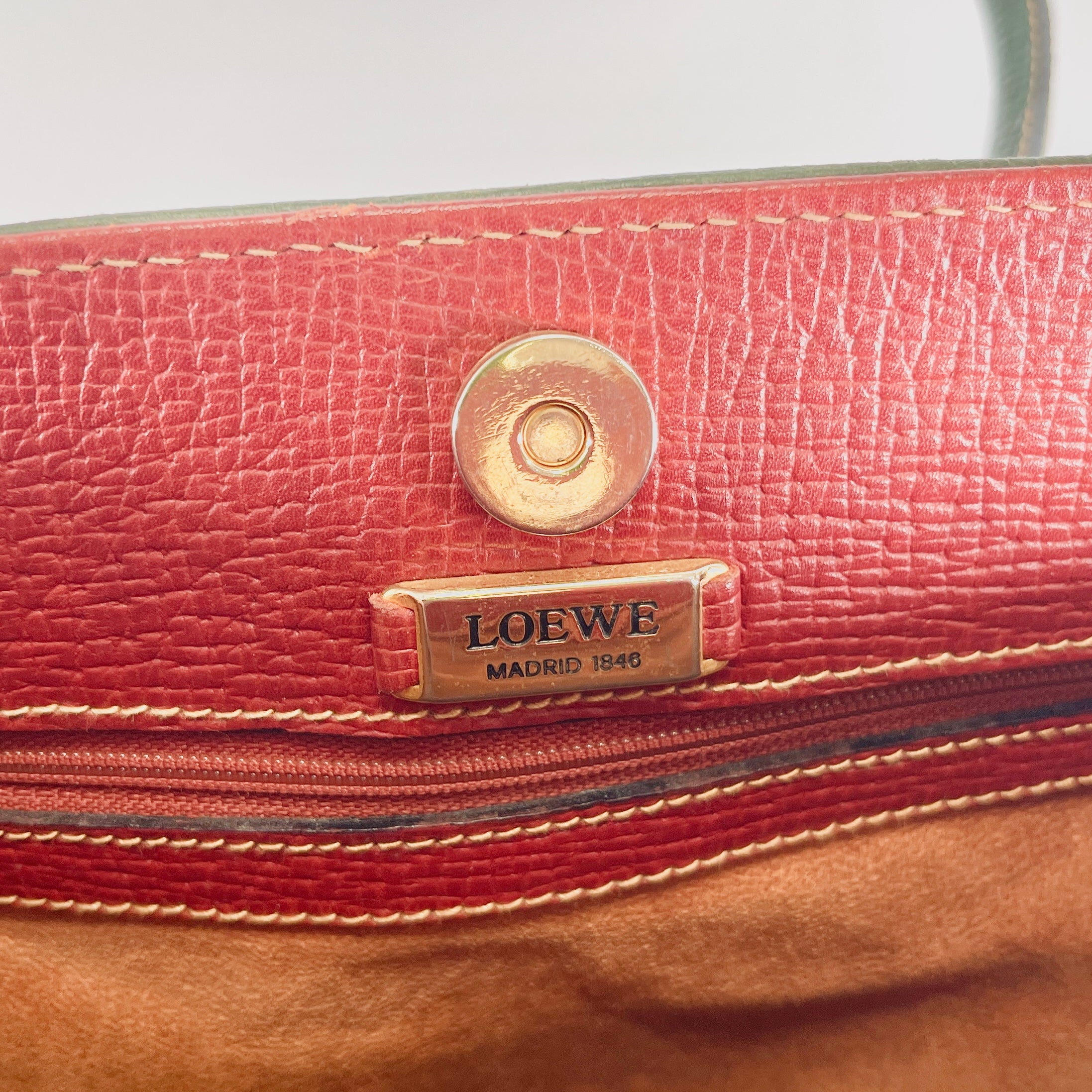2604 secondhand LOEWE hand bag