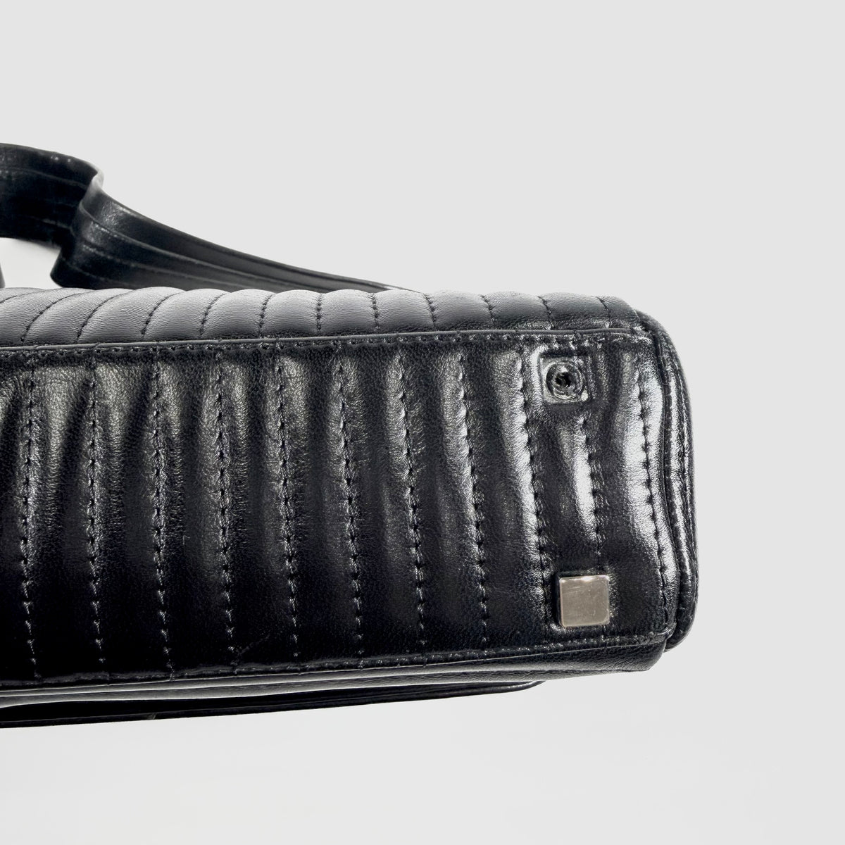 2608 secondhand BALLY hand bag