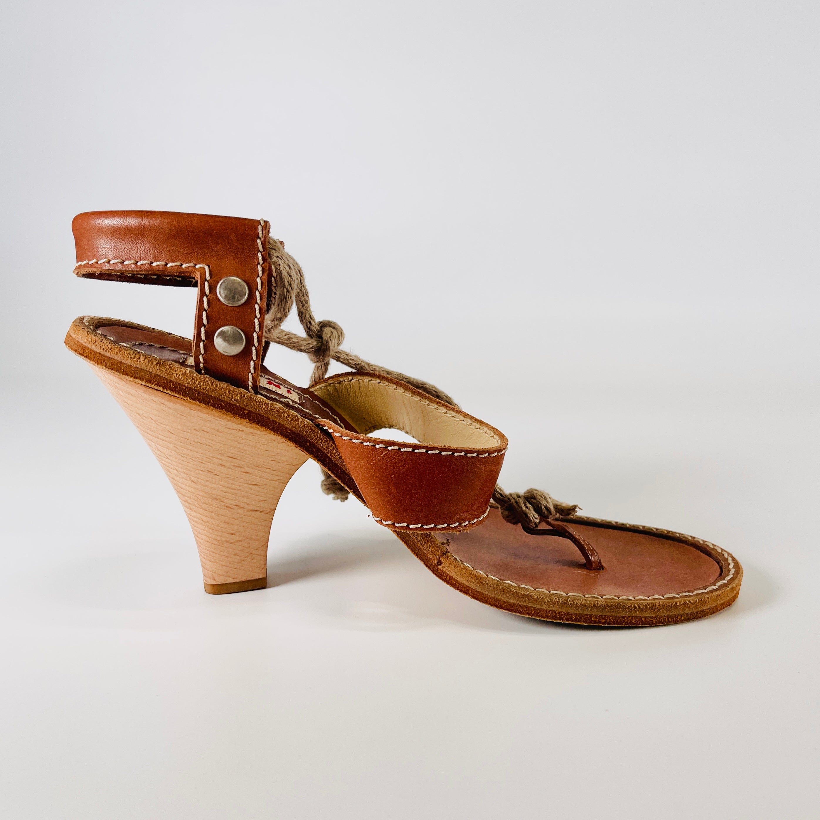 2605 secondhand MARNI Sandals