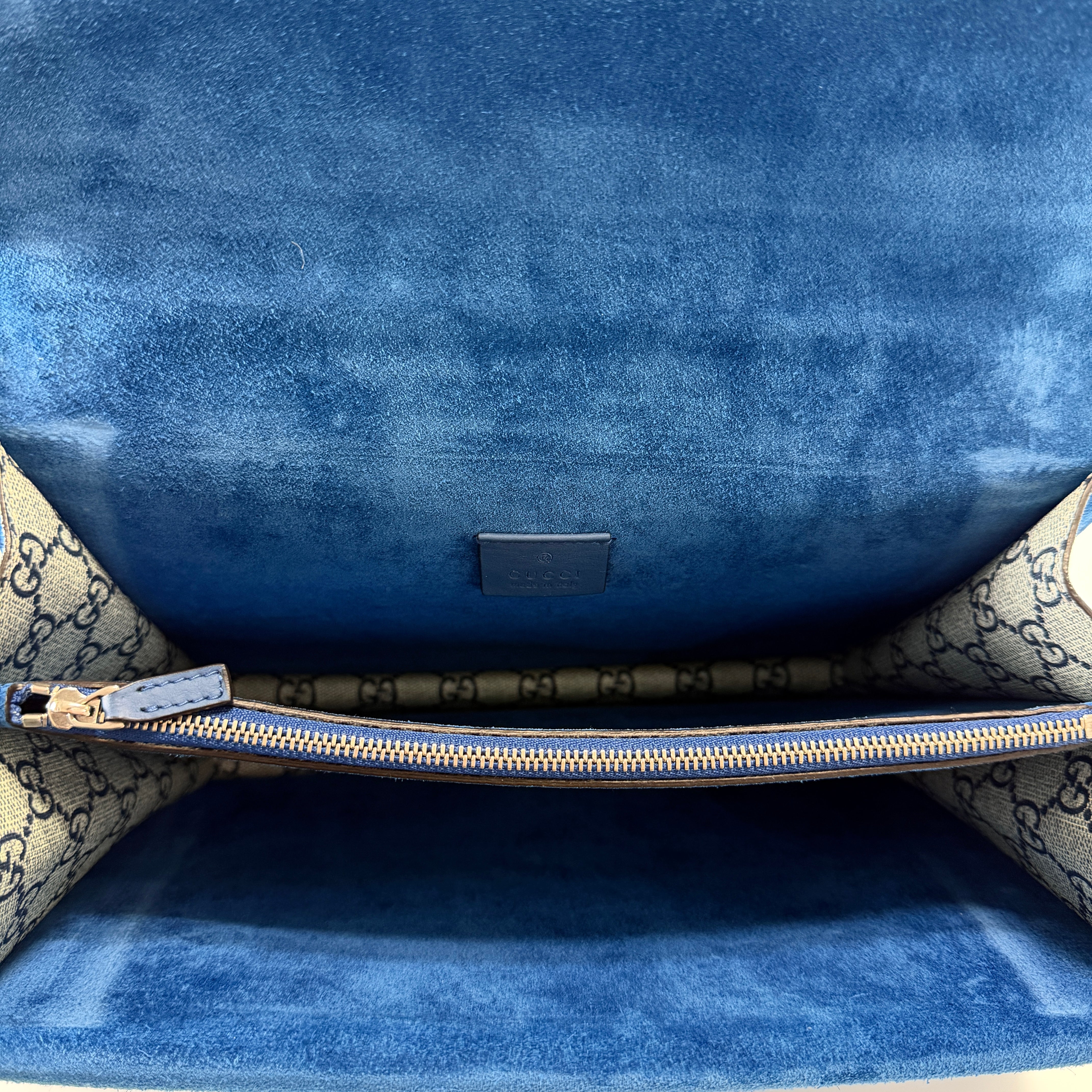2607 secondhand GUCCI Shoulder bag / Crossbody Bag