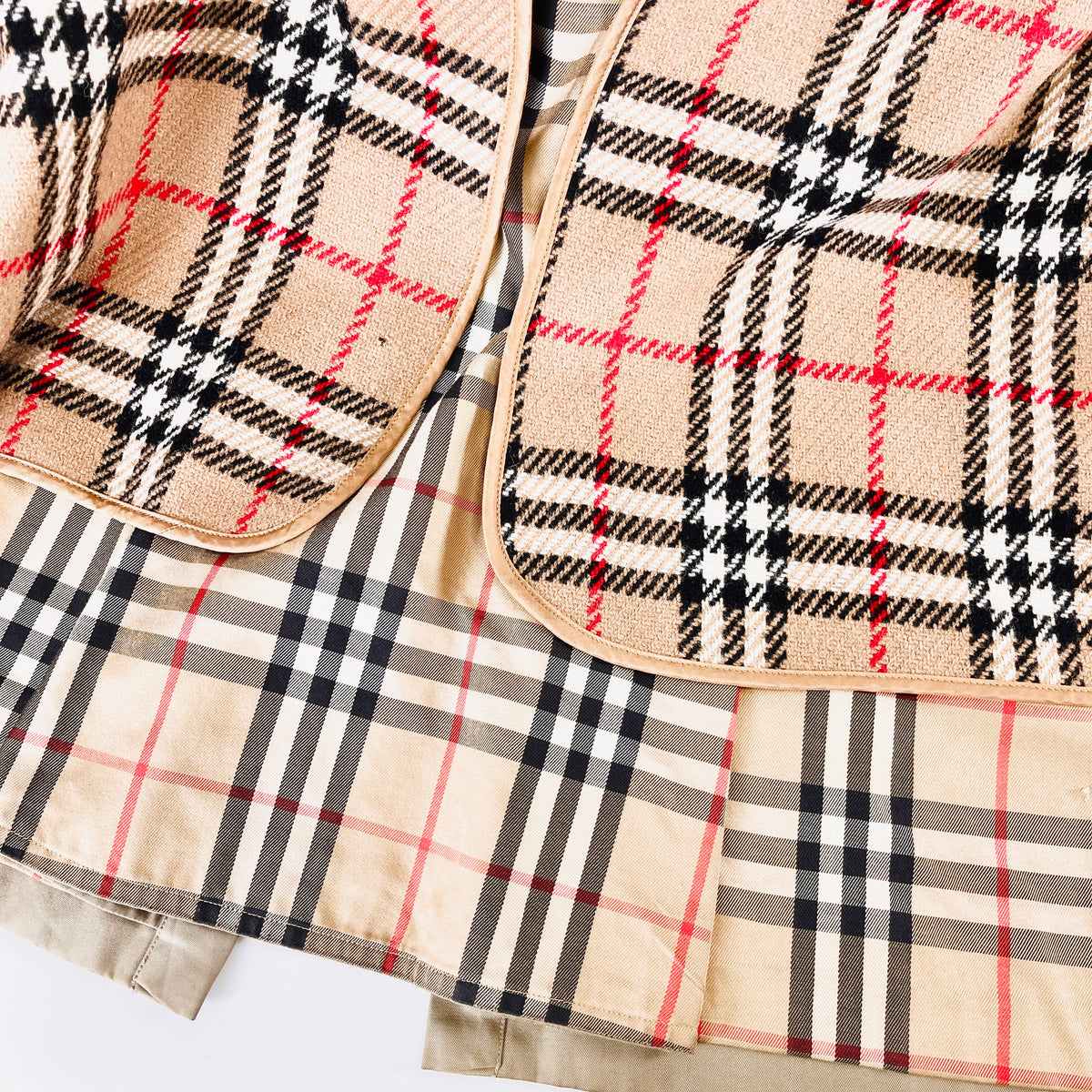 2606 secondhand BURBERRY coat Khaki