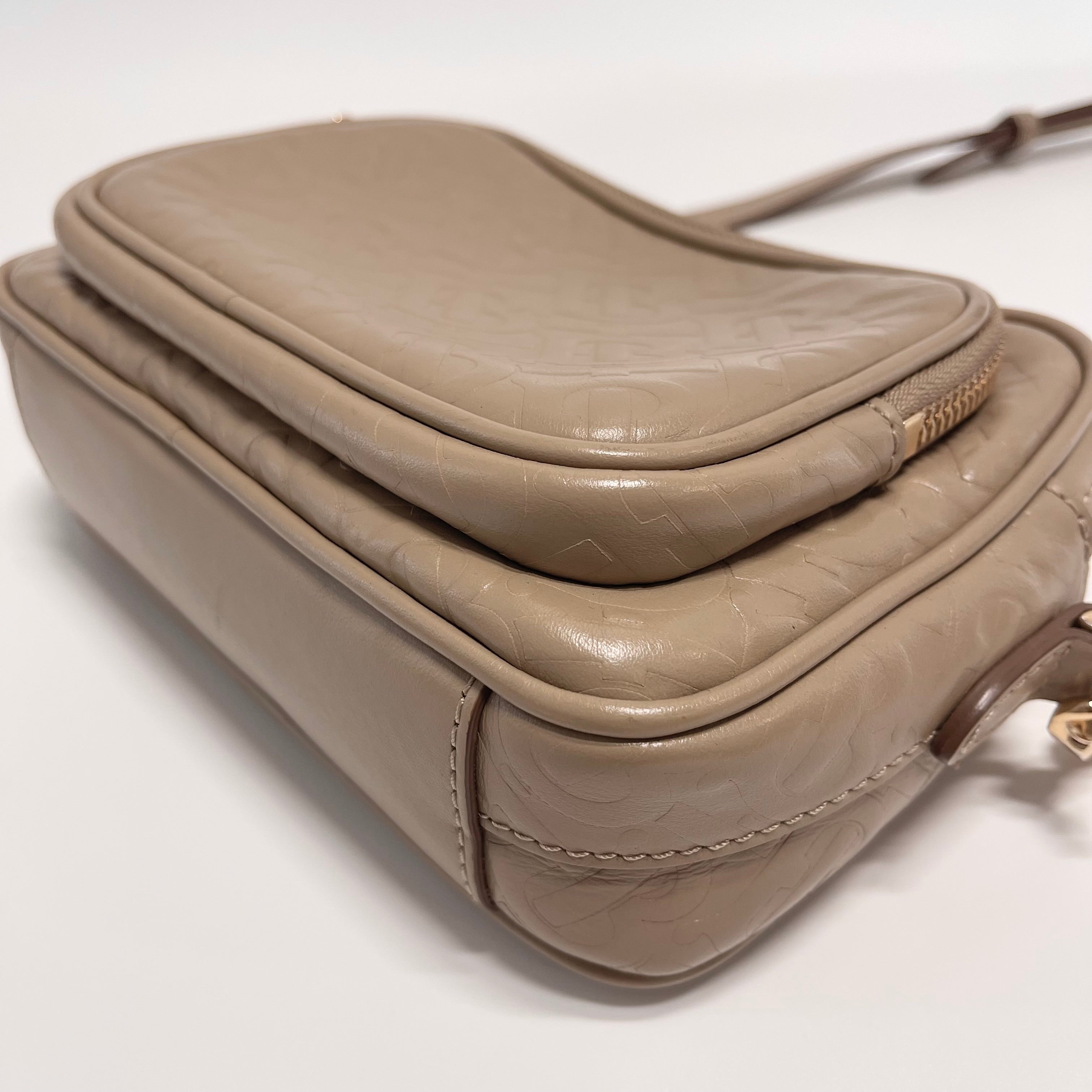 2605 secondhand BURBERRY leather TB Monogram Shoulder bag beige