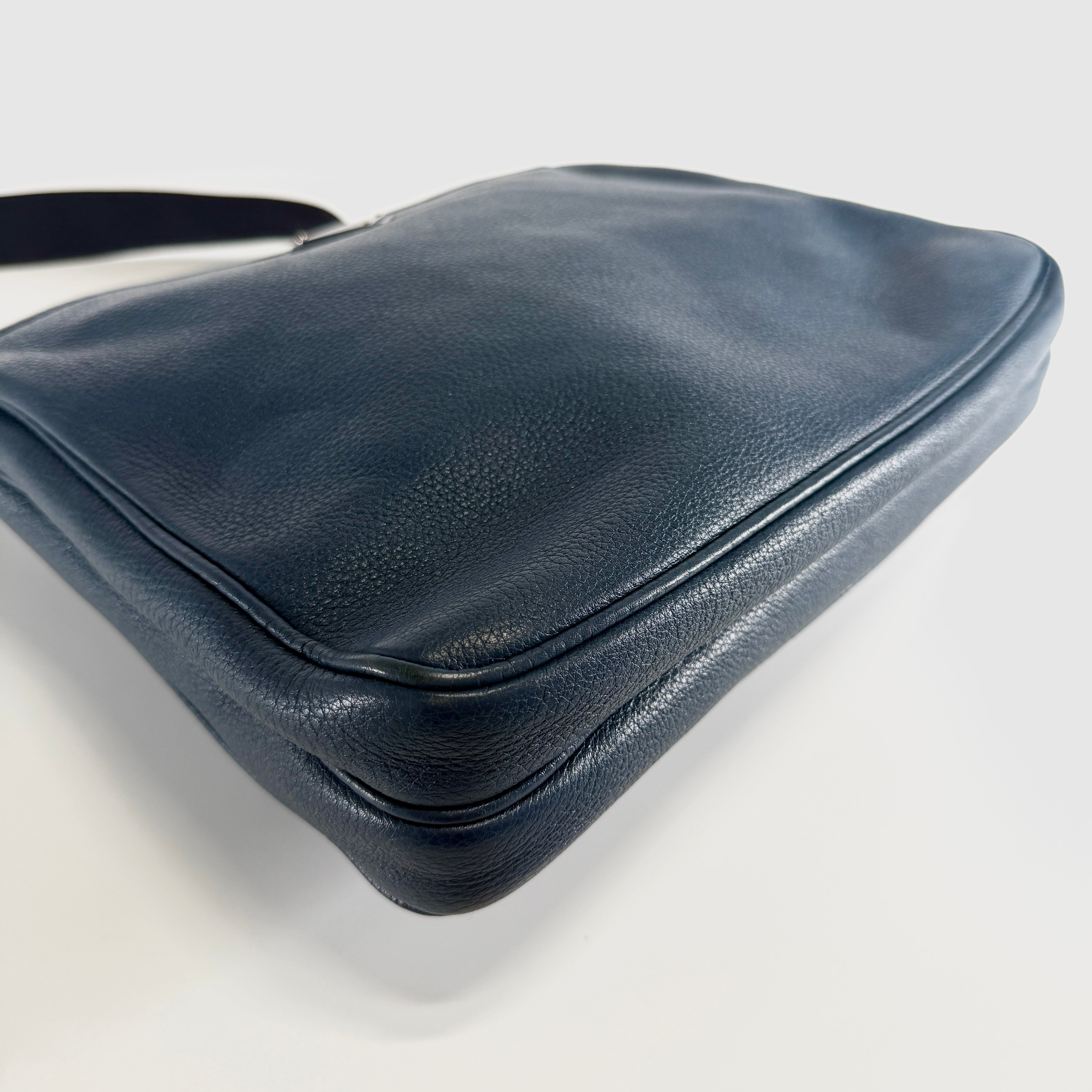 2607 secondhand PRADA Shoulder bag