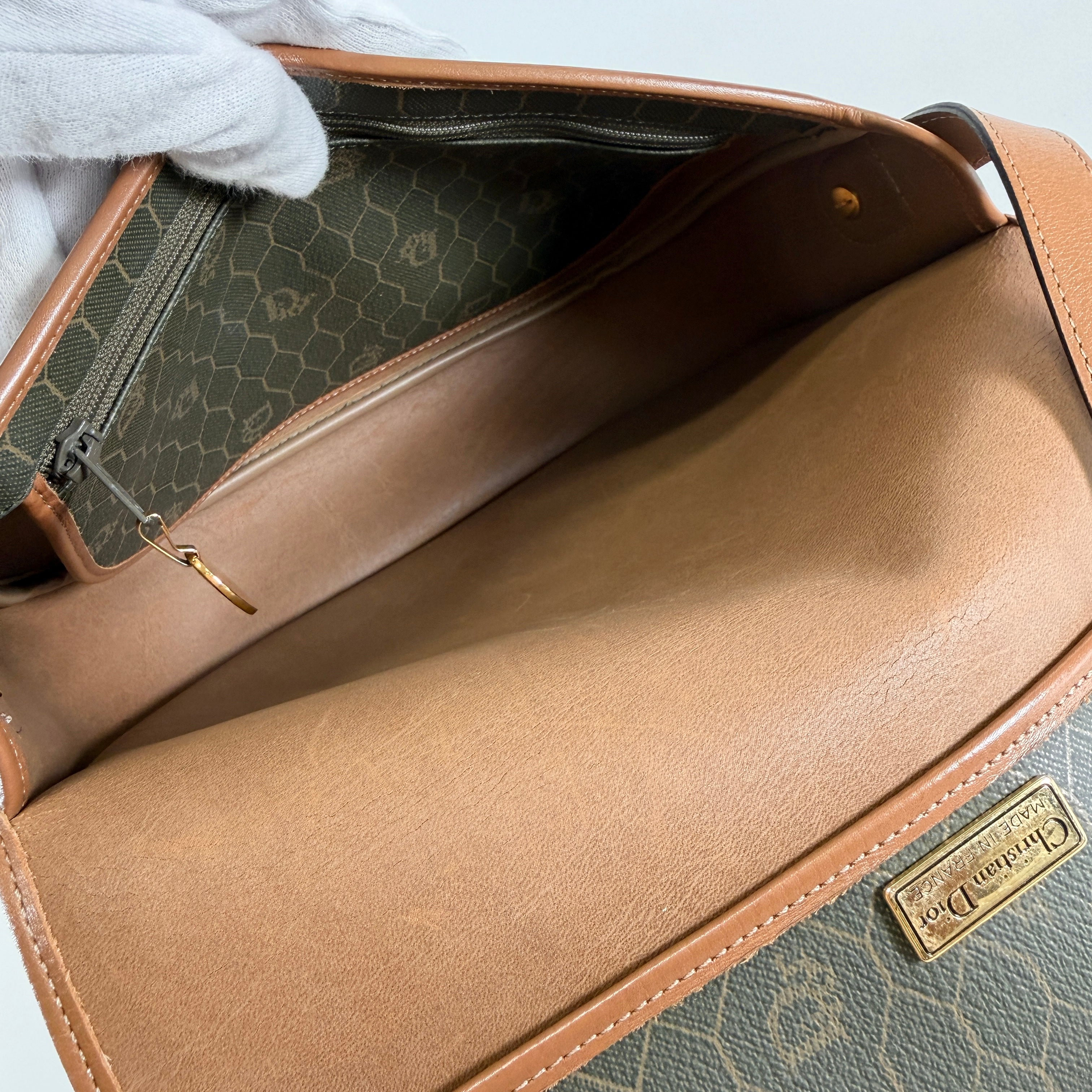 2607 secondhand CD Christian honeycomb Shoulder bag