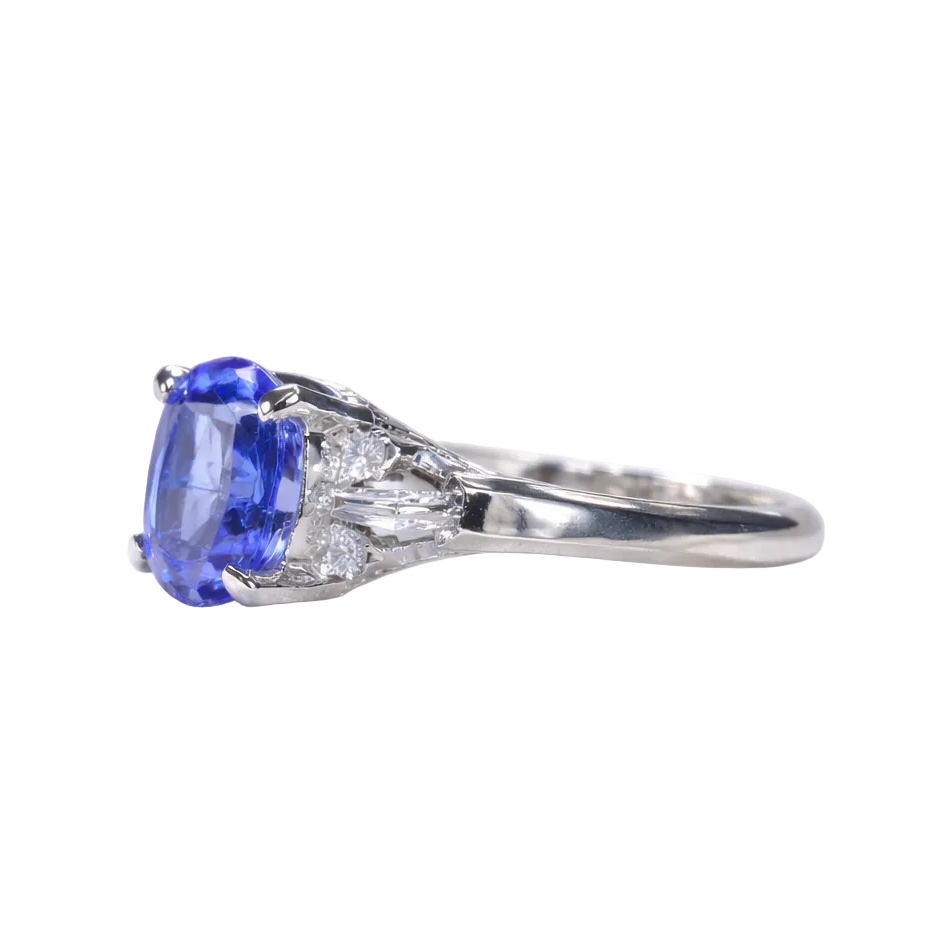 2605 secondhand Pt900 ring 　 tanzanite The 2.376/D0.19ct　5.8g　#10.5